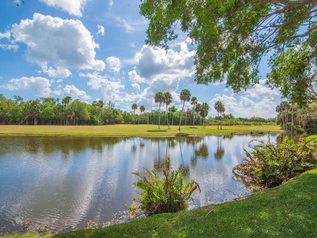 12 Vista Gardens Trail 202