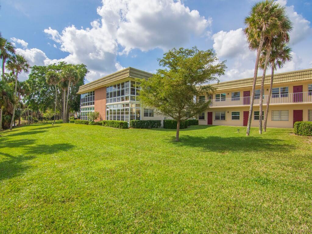 12 Vista Gardens Trail 202