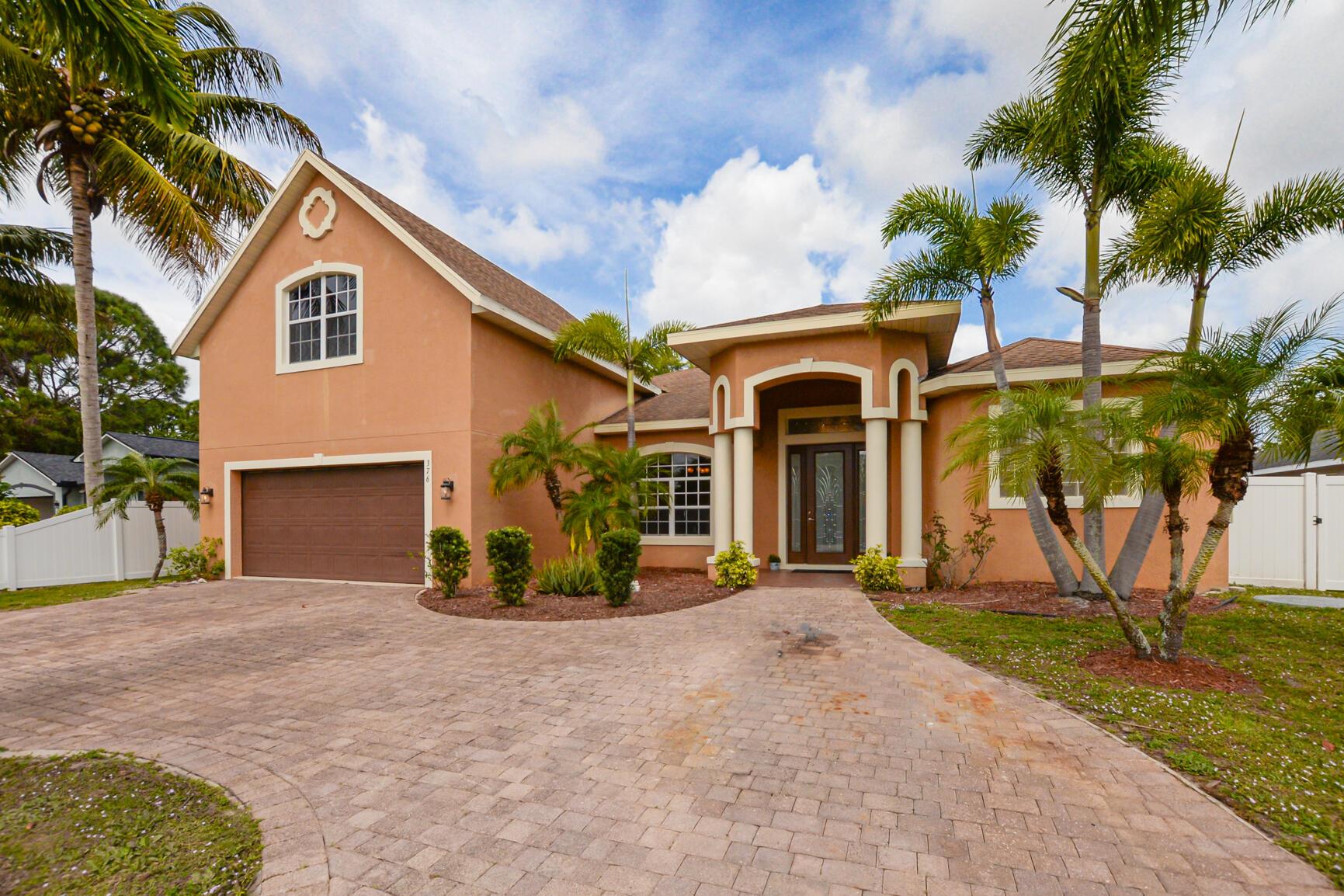 376 SW Kestor Drive