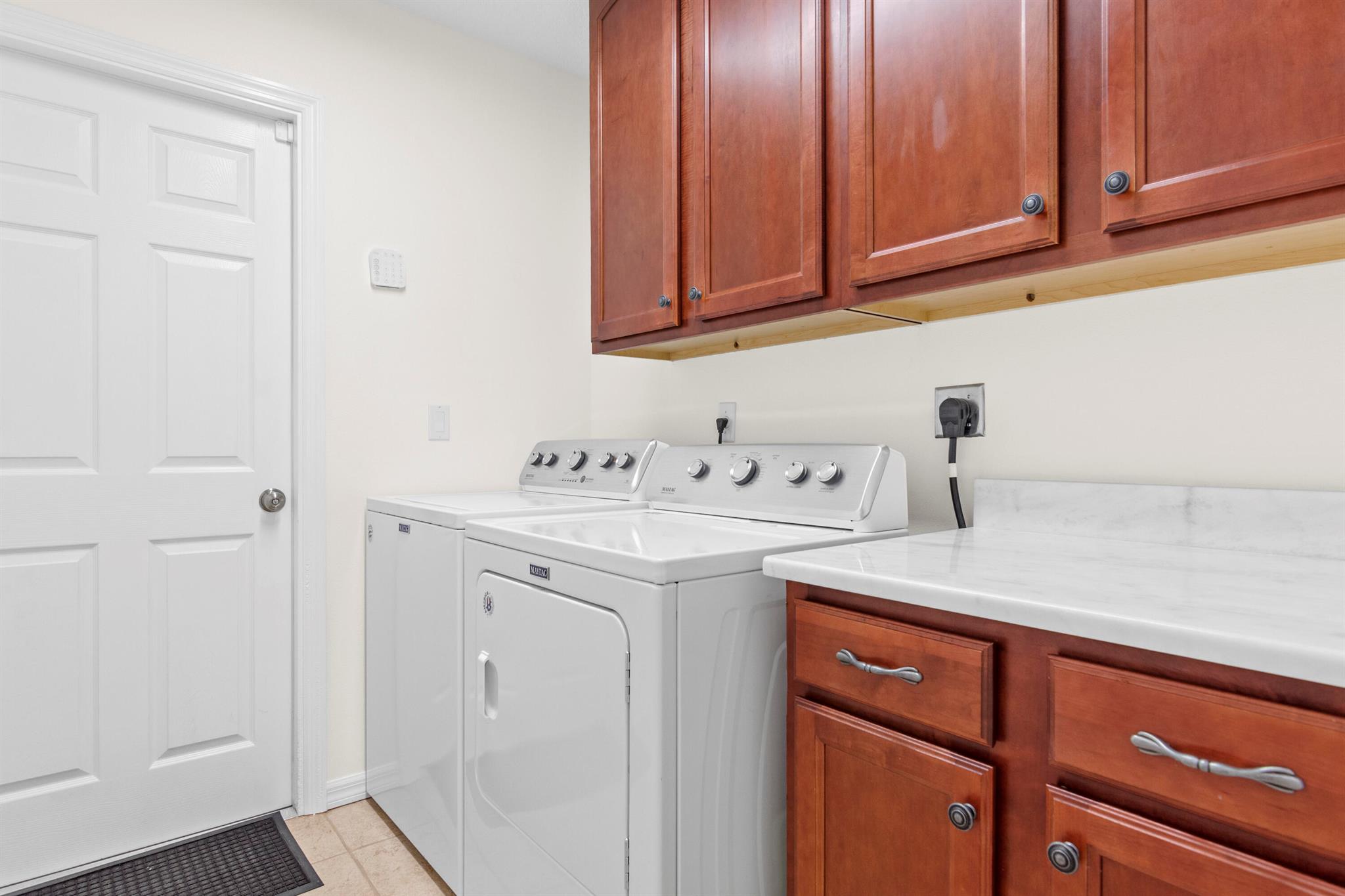 5679 Riverboat Circle SW