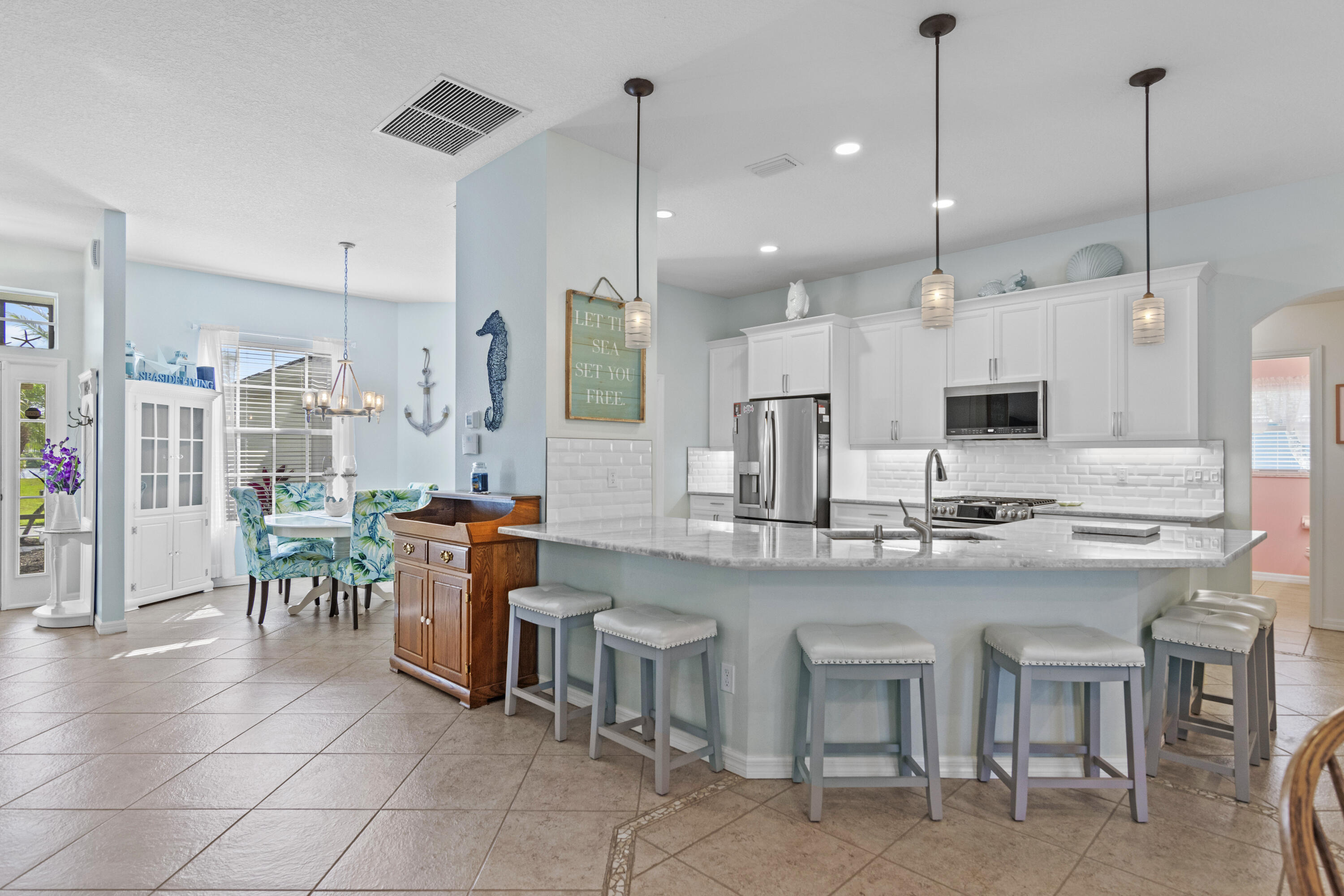 5679 Riverboat Circle SW