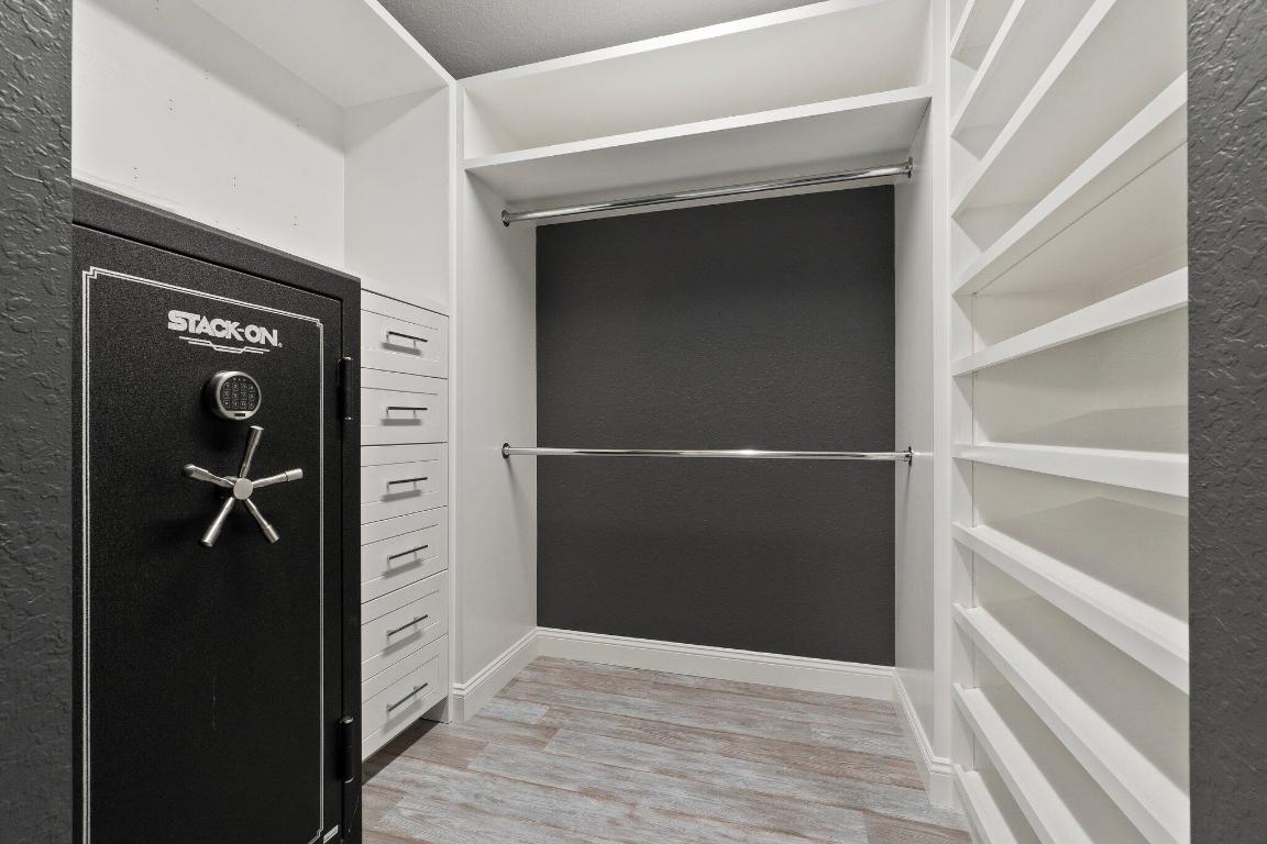 9931 E Verona Circle