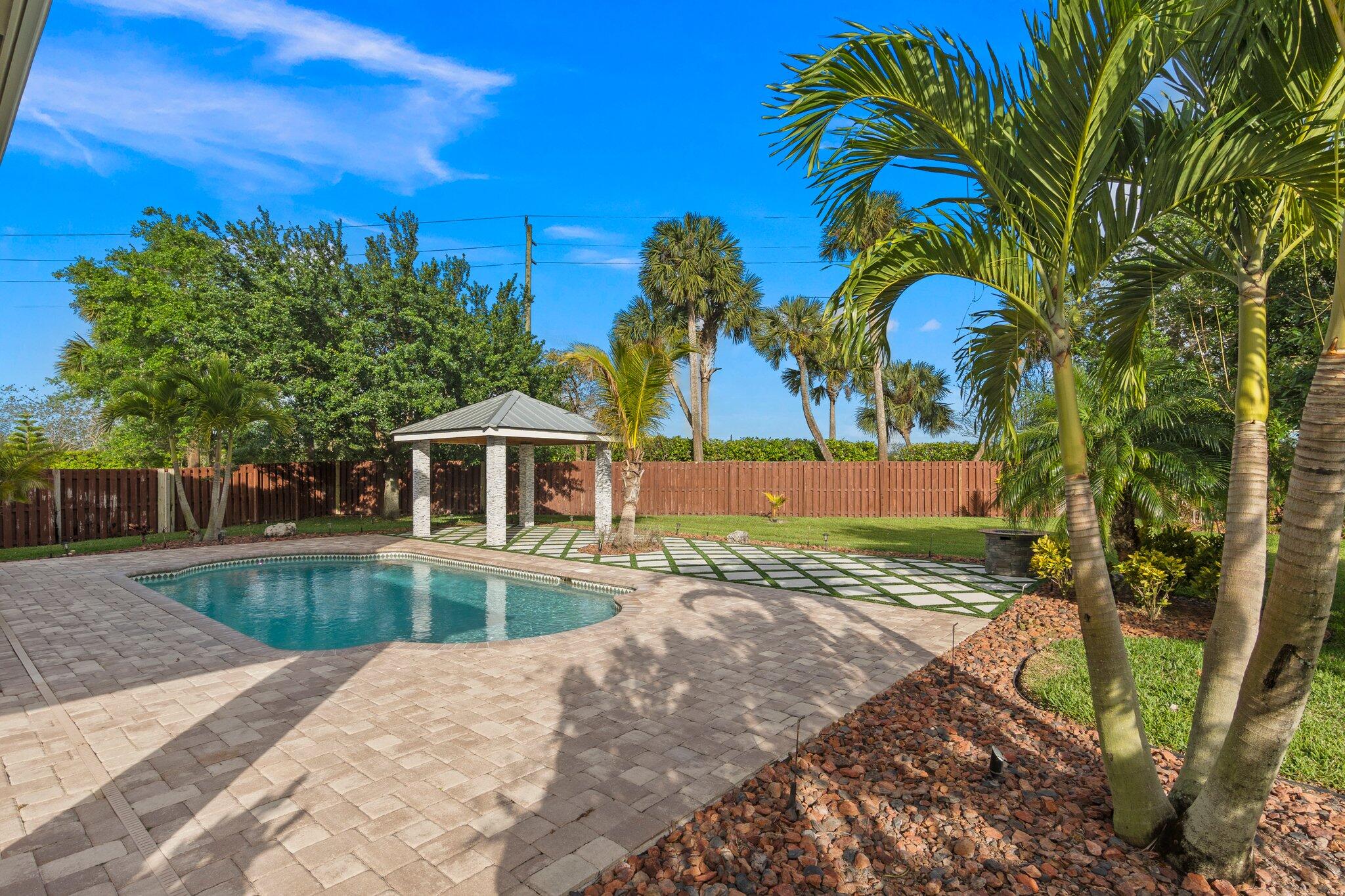 9931 E Verona Circle