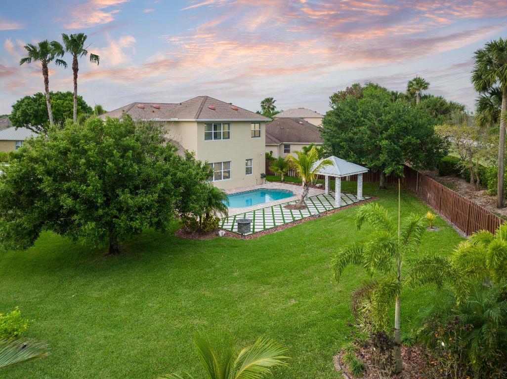 9931 E Verona Circle