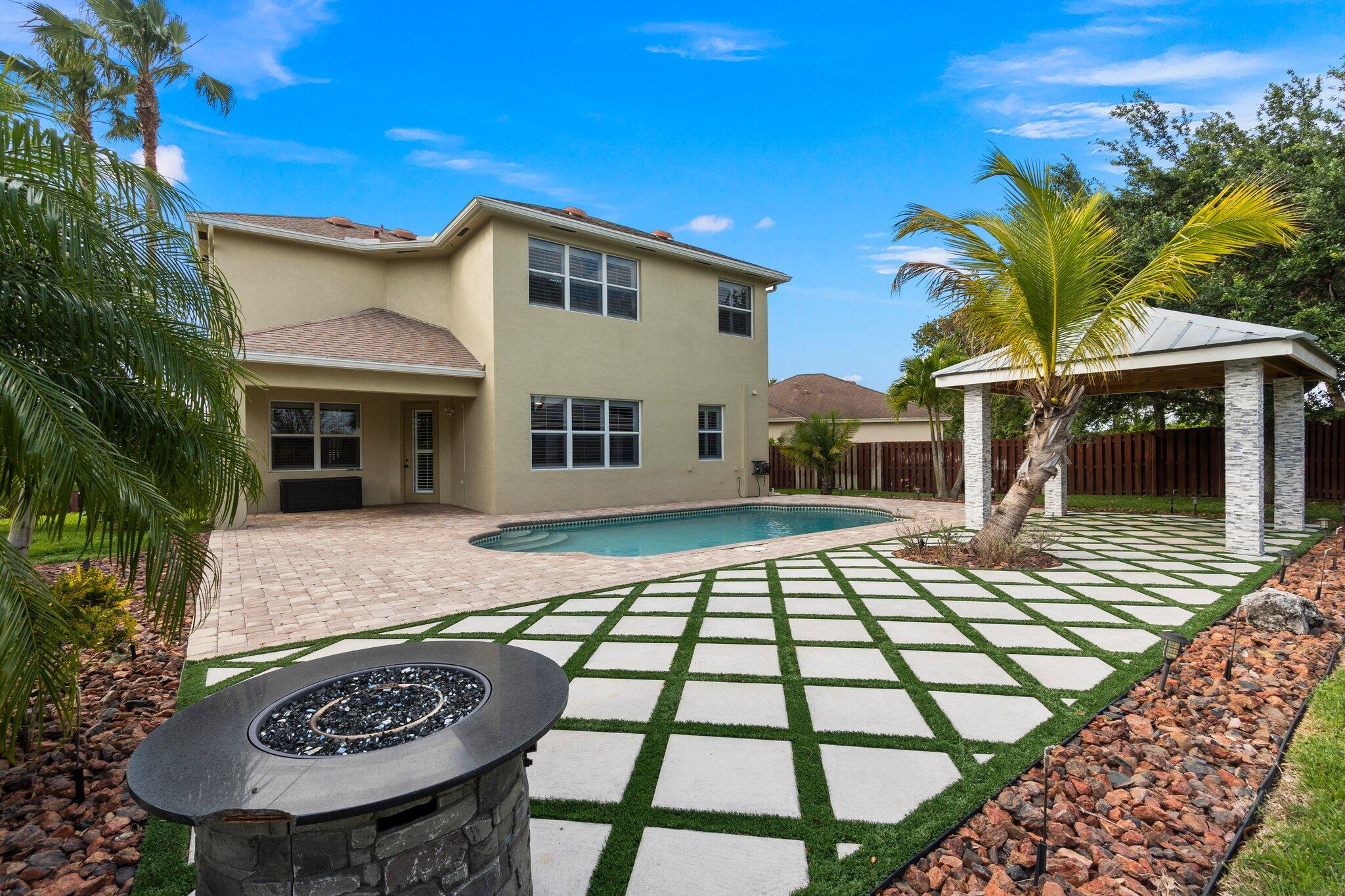 9931 E Verona Circle