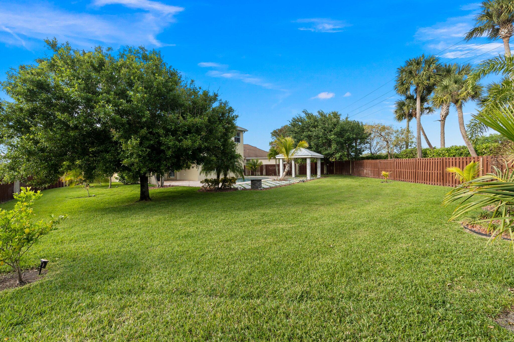 9931 E Verona Circle