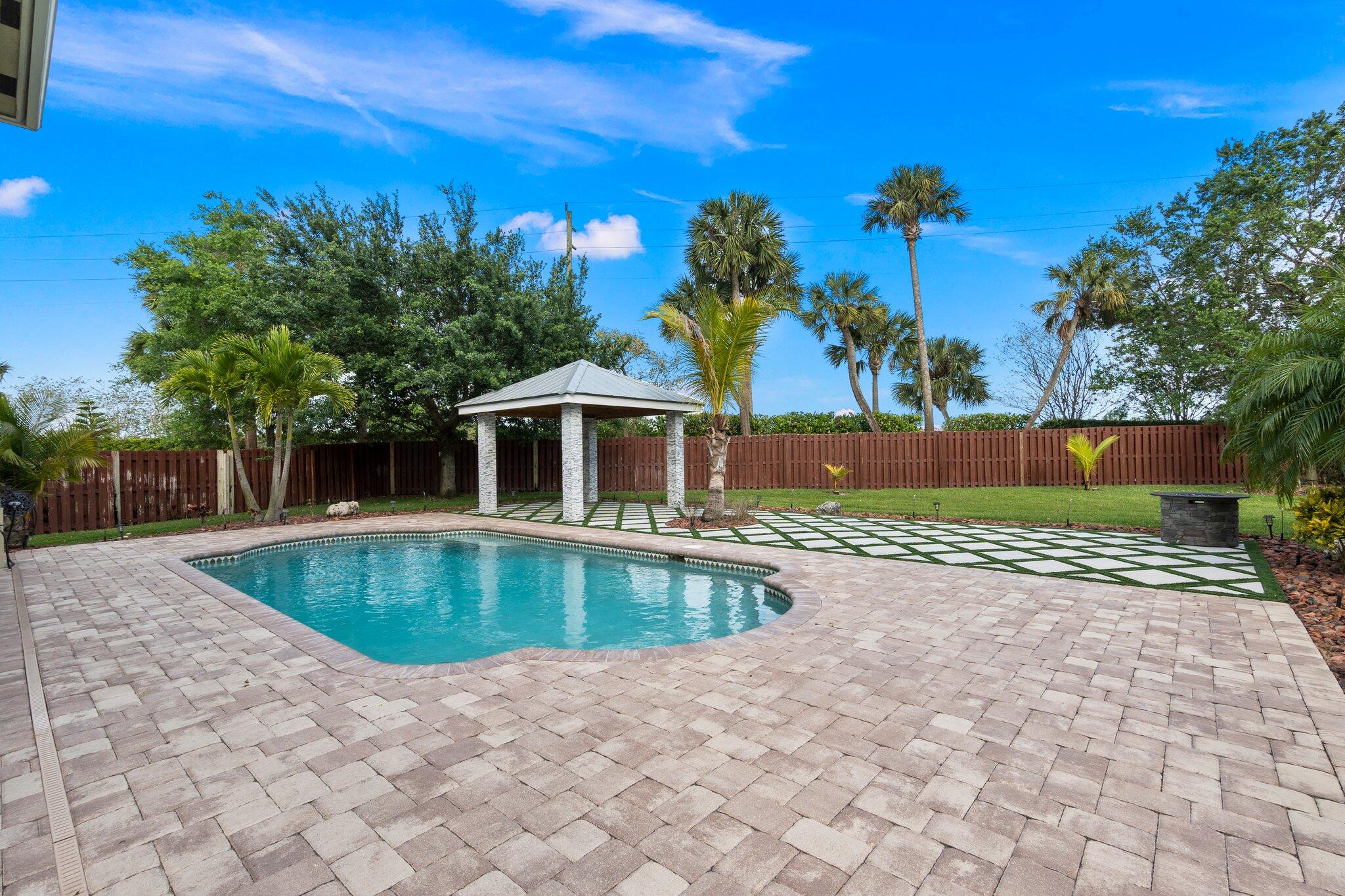 9931 E Verona Circle