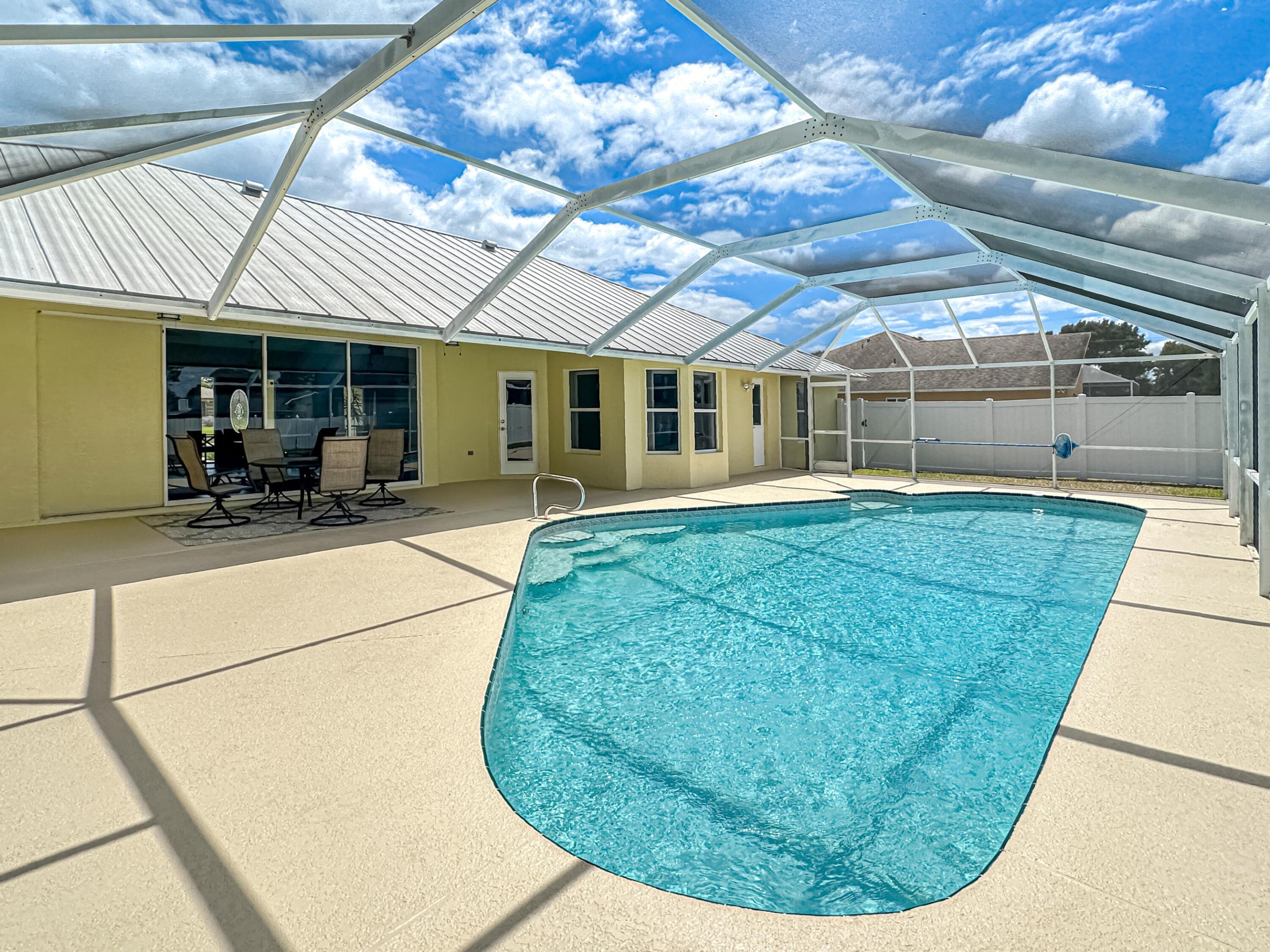 5306 Echo Pines Circle W