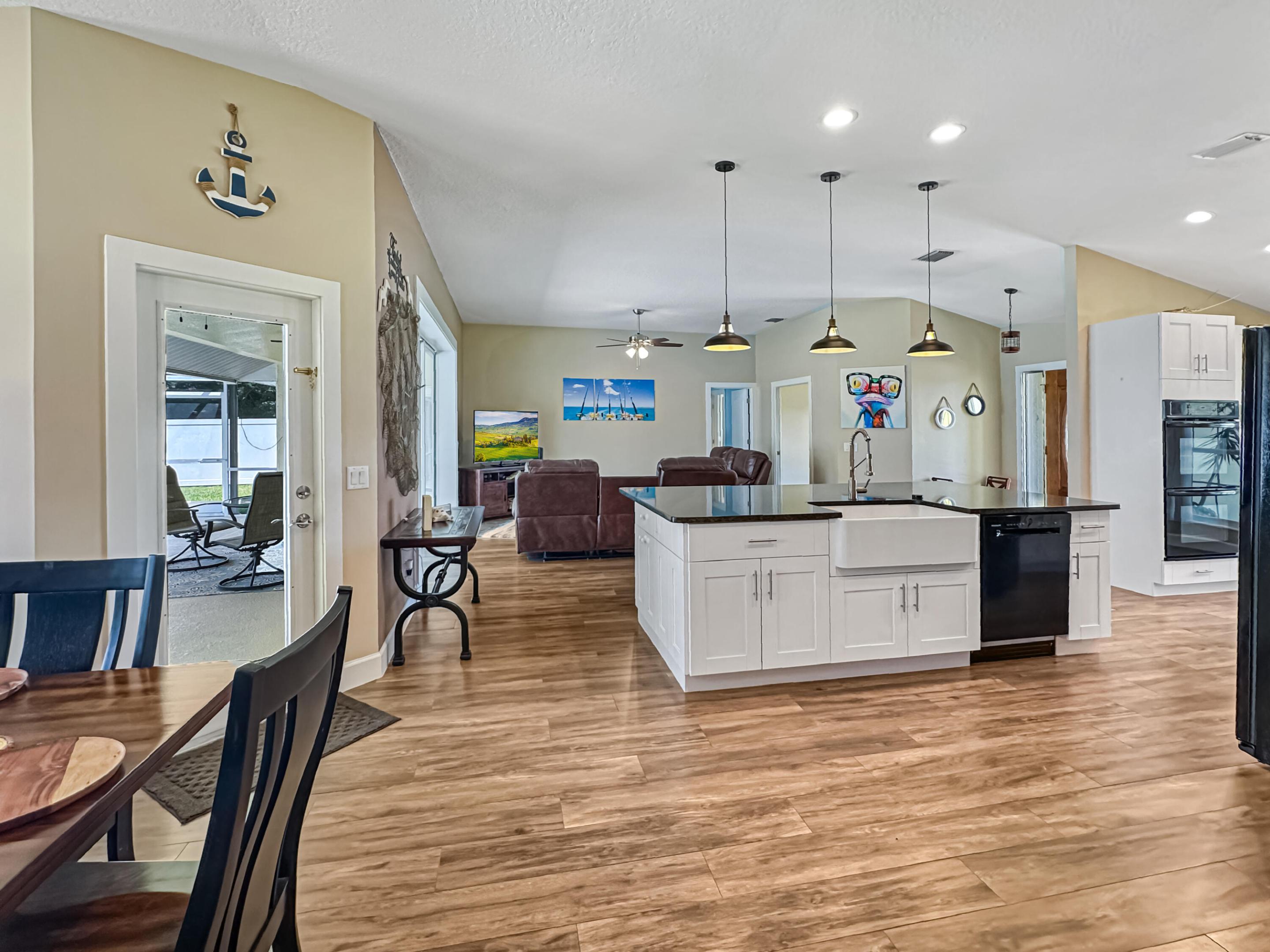 5306 Echo Pines Circle W