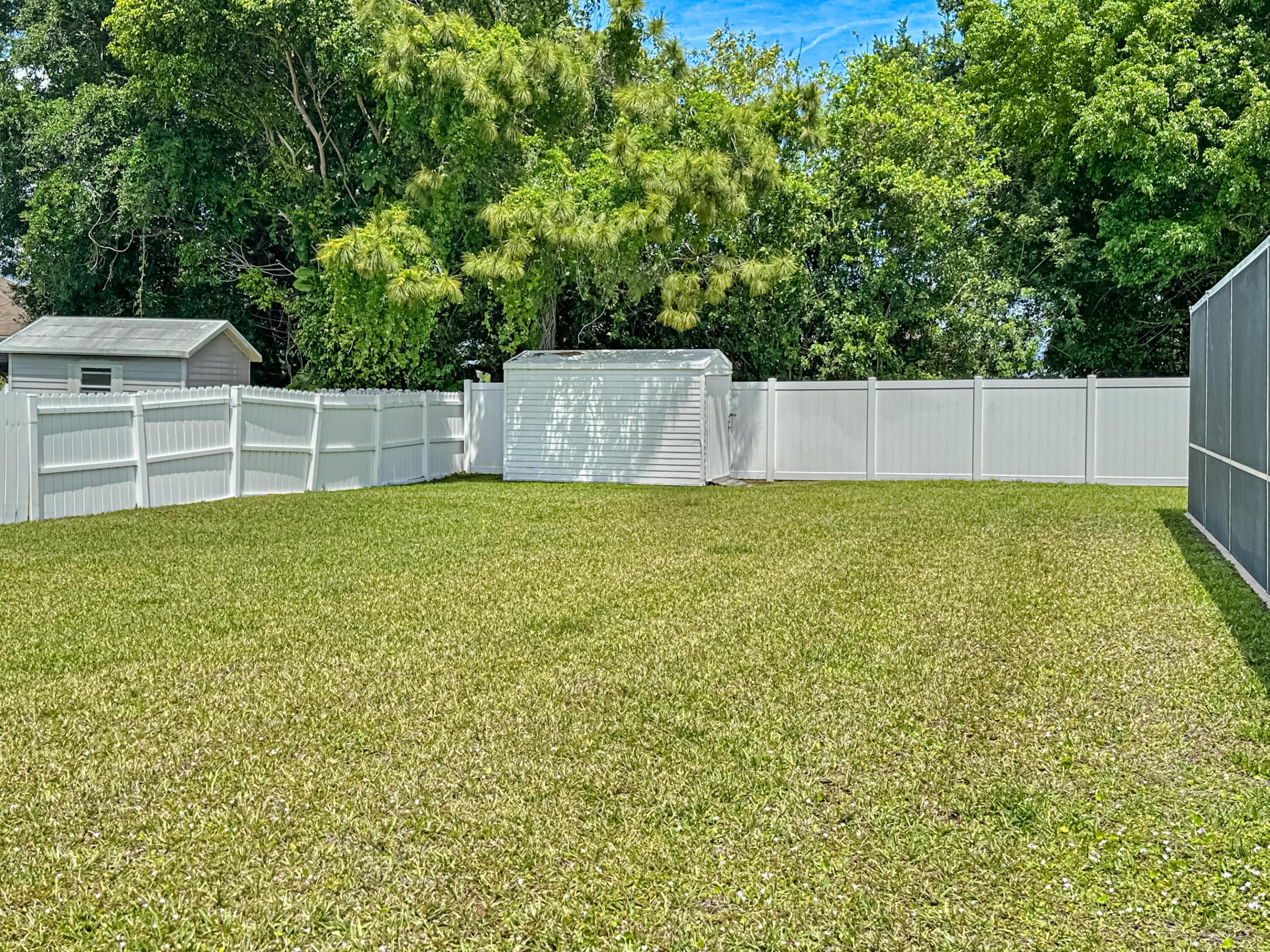 5306 Echo Pines Circle W