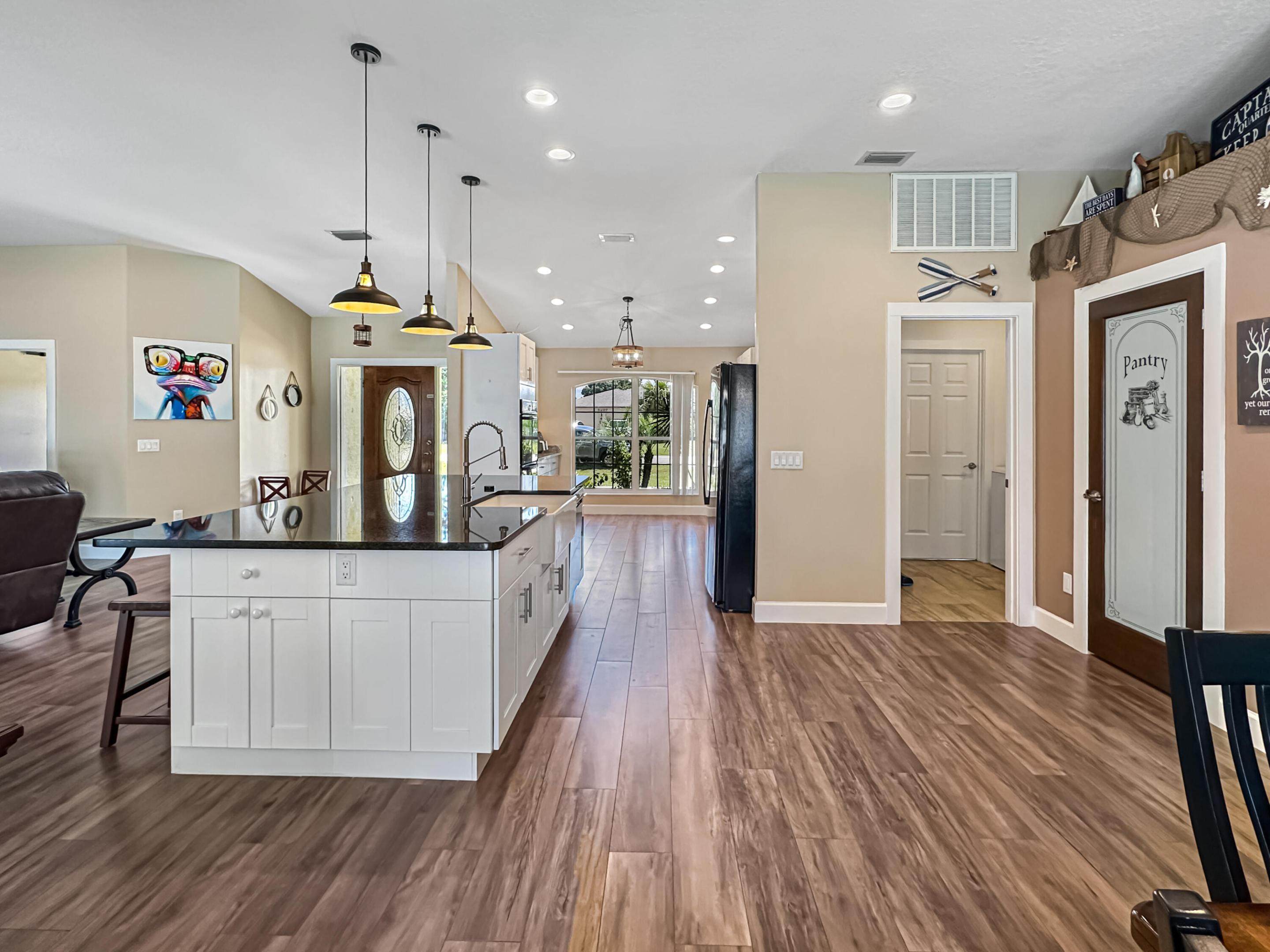 5306 Echo Pines Circle W