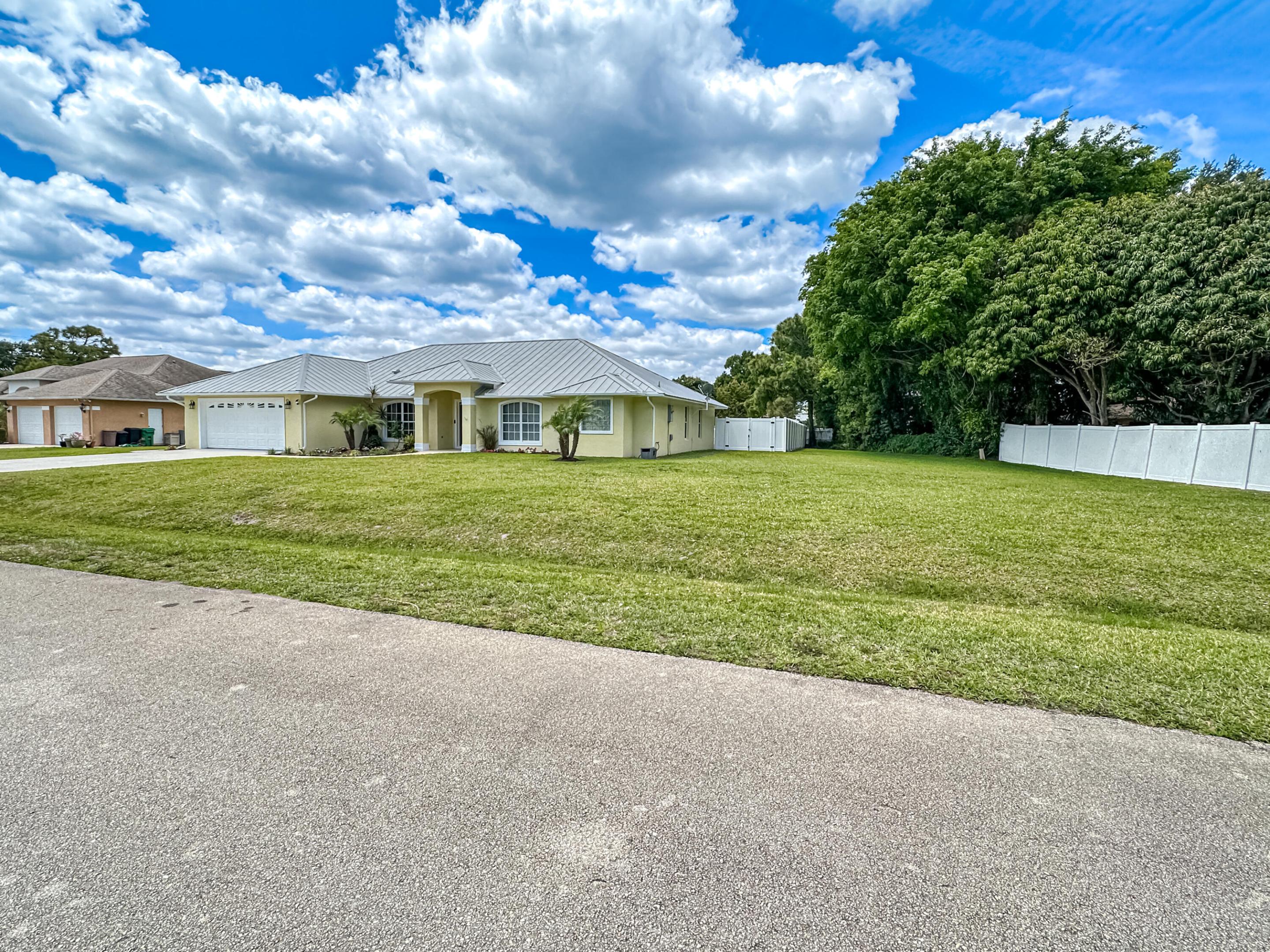 5306 Echo Pines Circle W