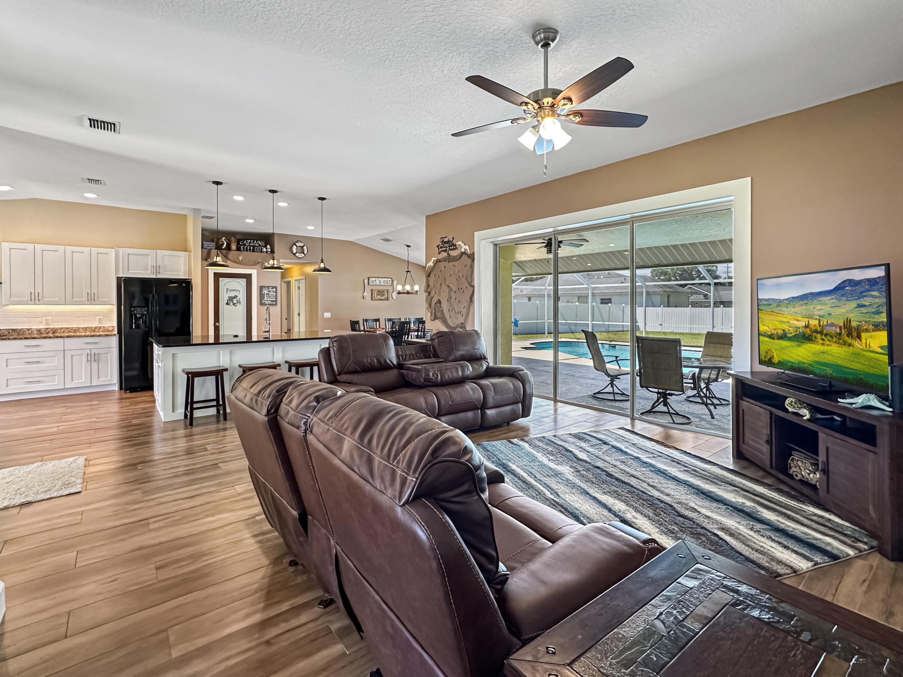 5306 Echo Pines Circle W