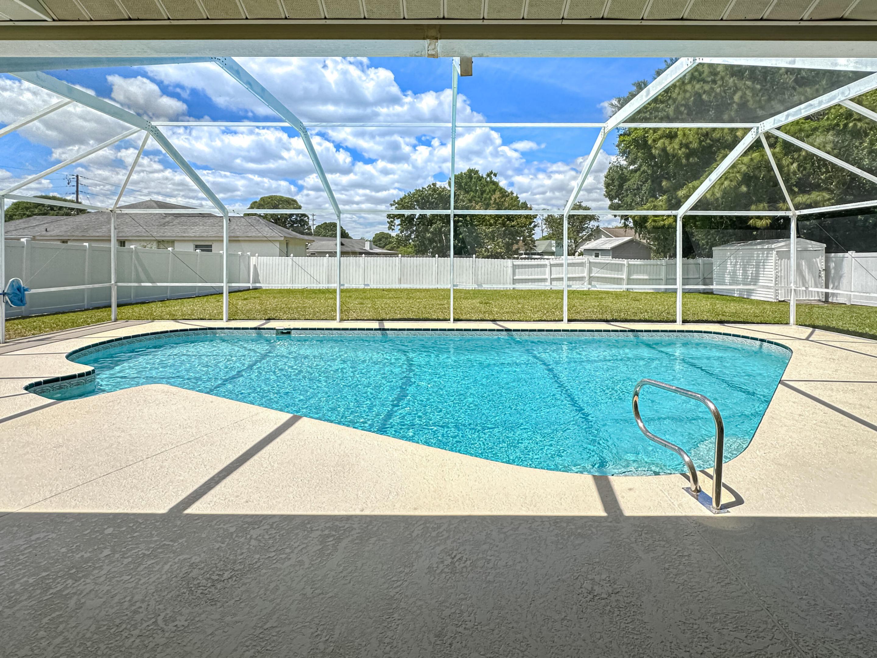 5306 Echo Pines Circle W