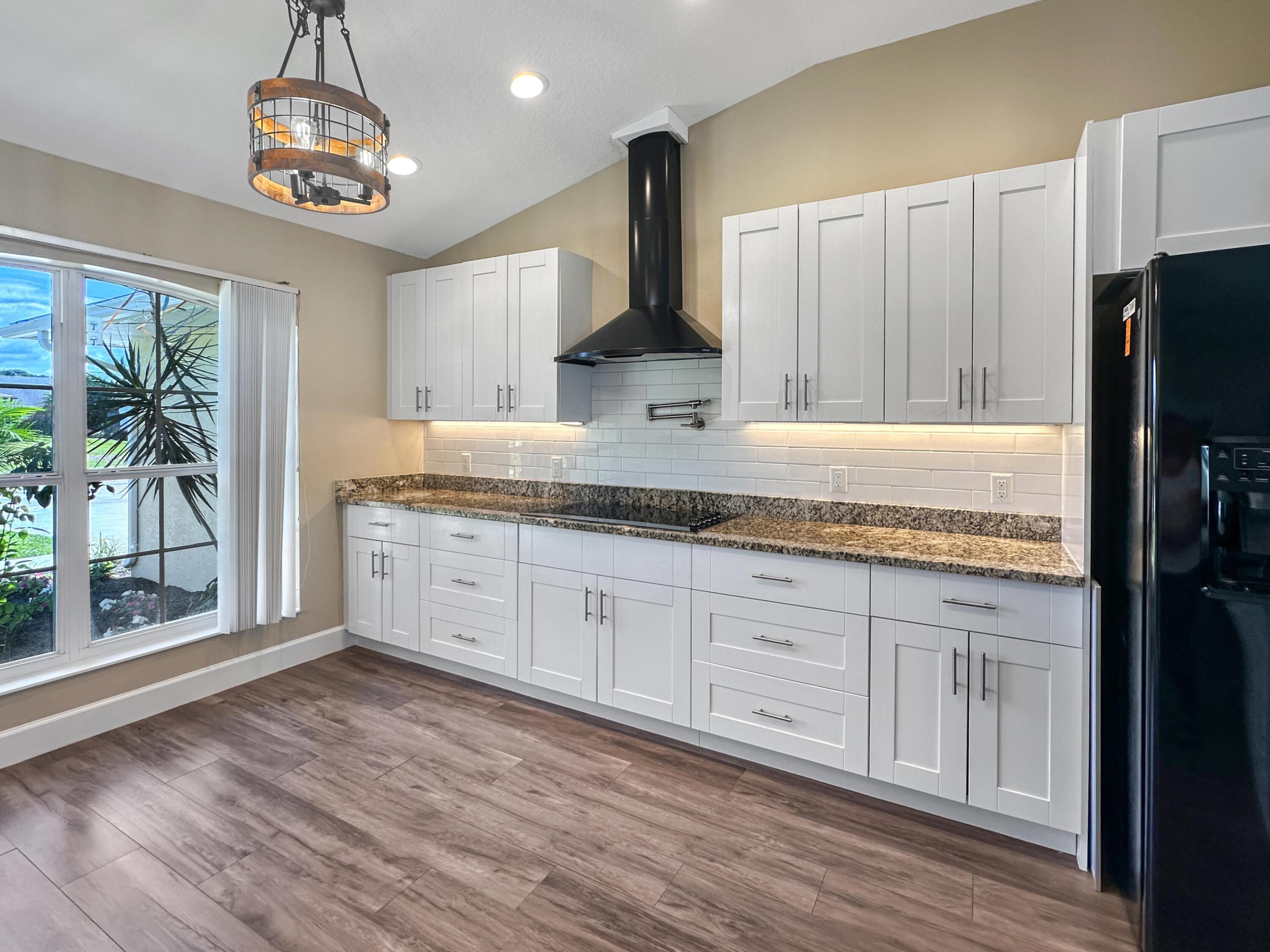 5306 Echo Pines Circle W