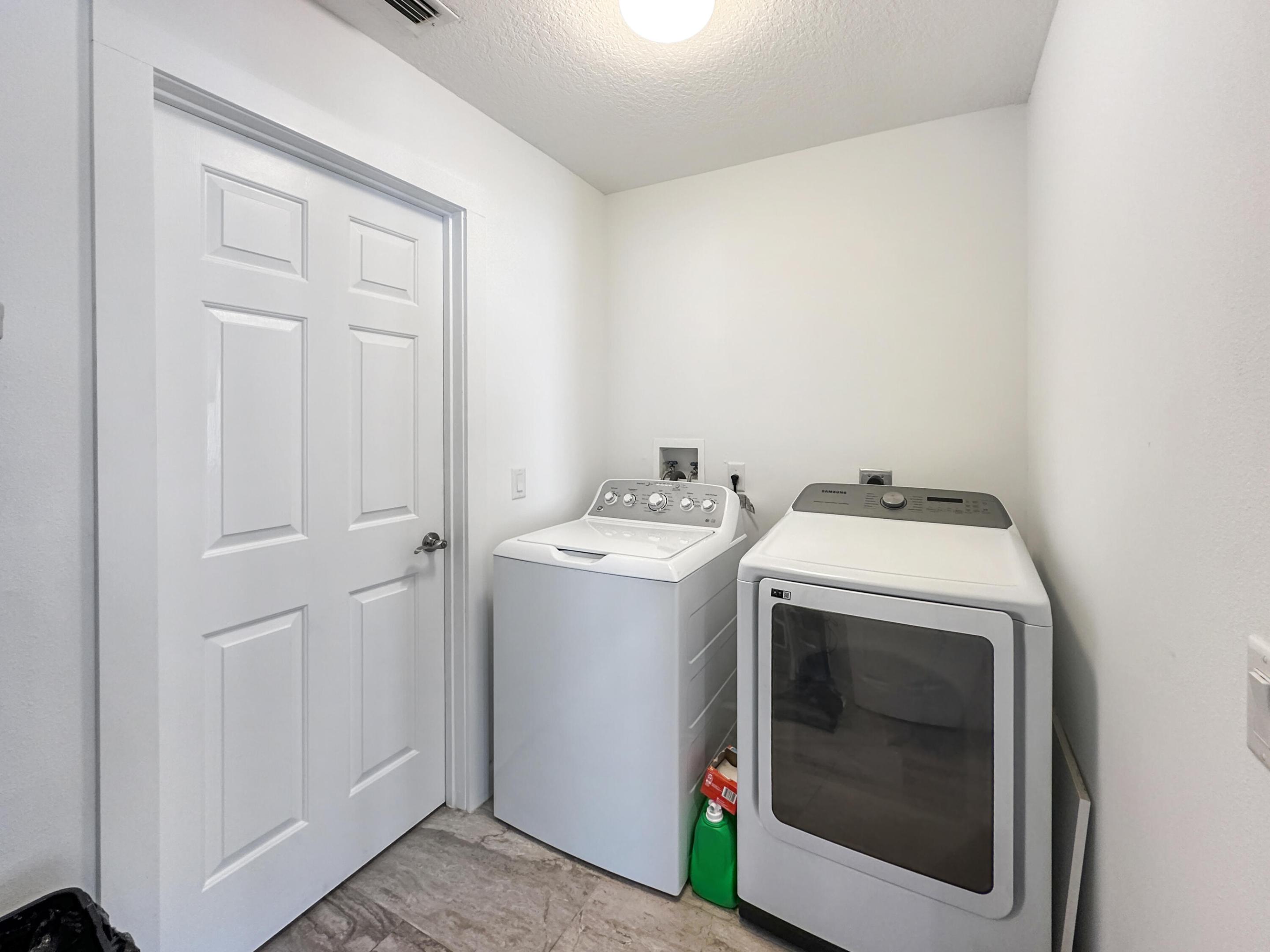 5306 Echo Pines Circle W