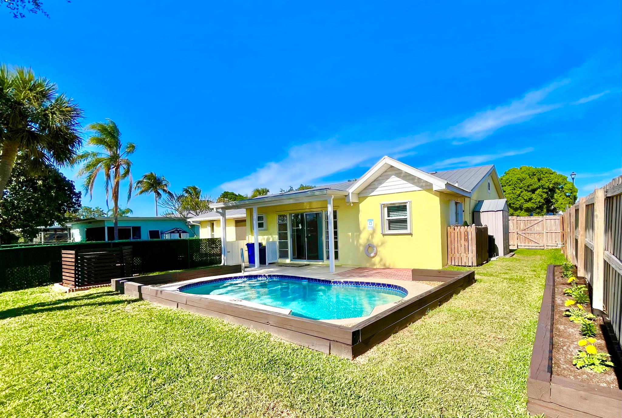 1933 Robalo Drive