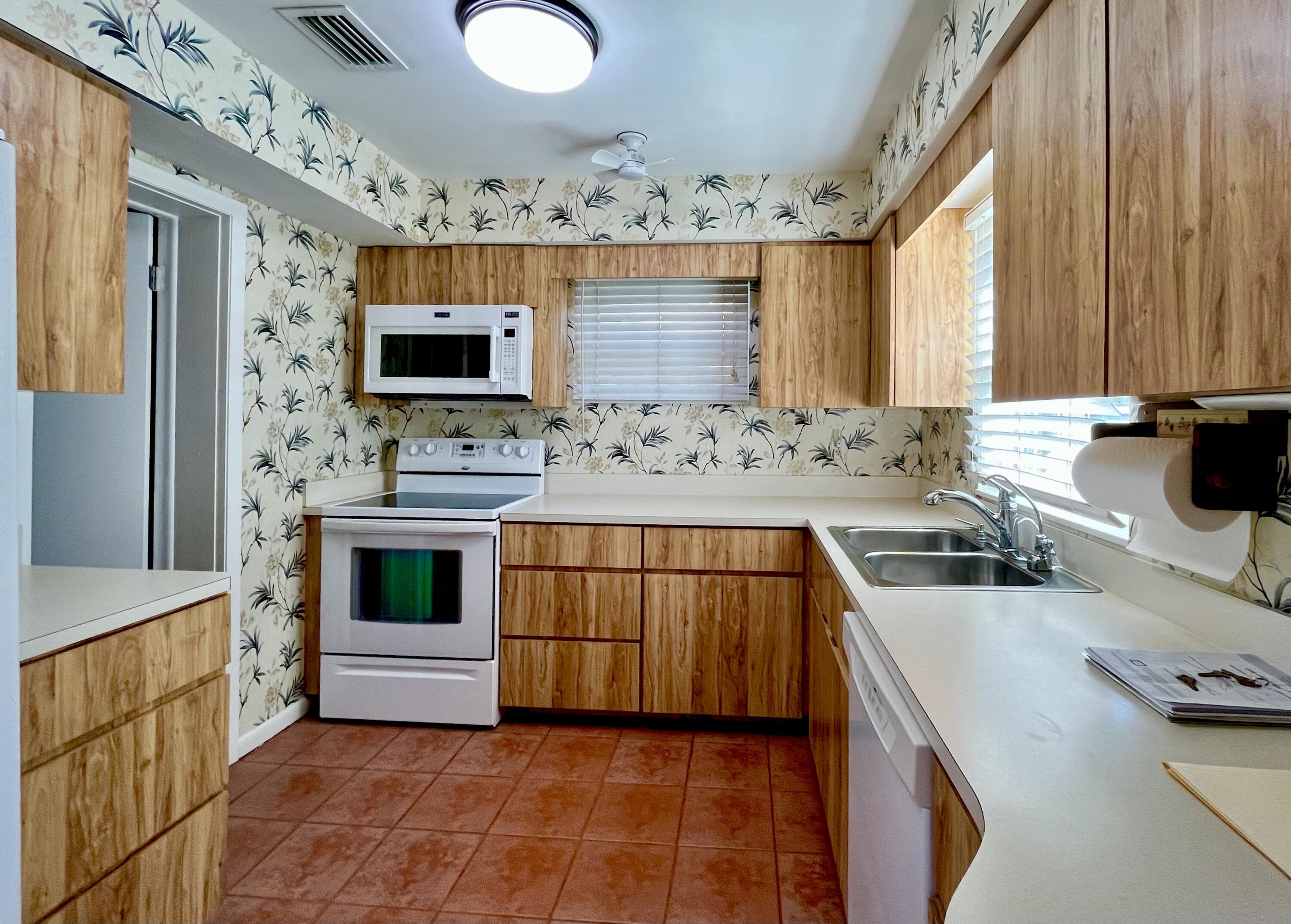 1933 Robalo Drive