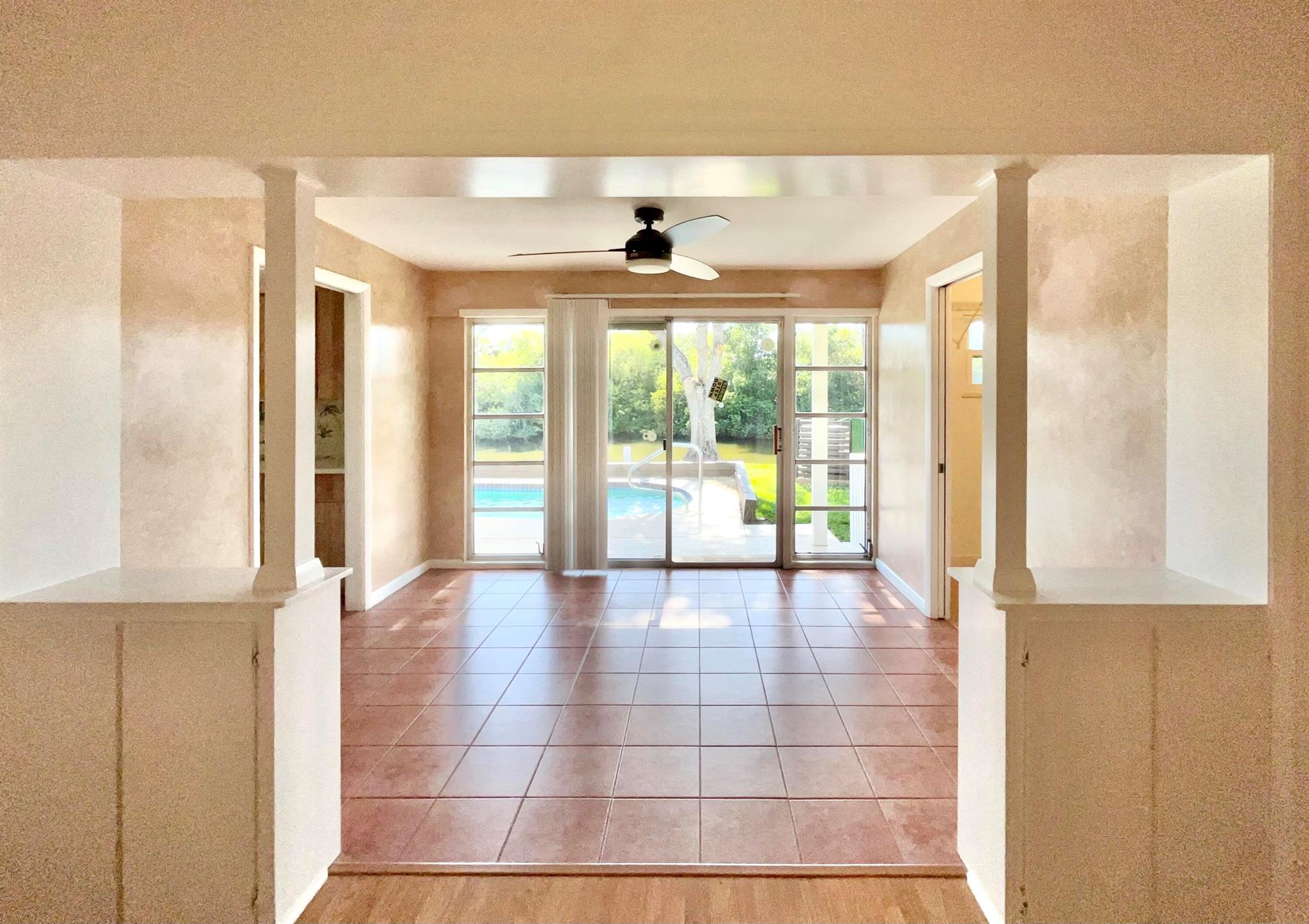1933 Robalo Drive