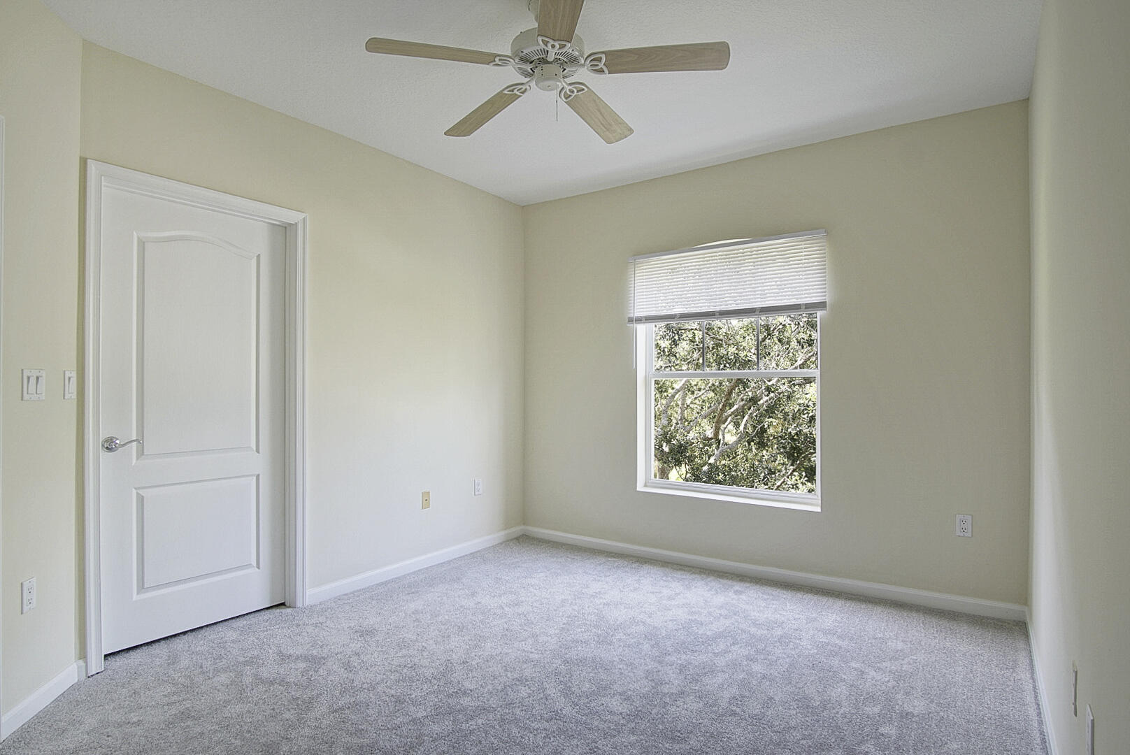 5060 Fairways Circle F312, Vero Beach Unit: F312