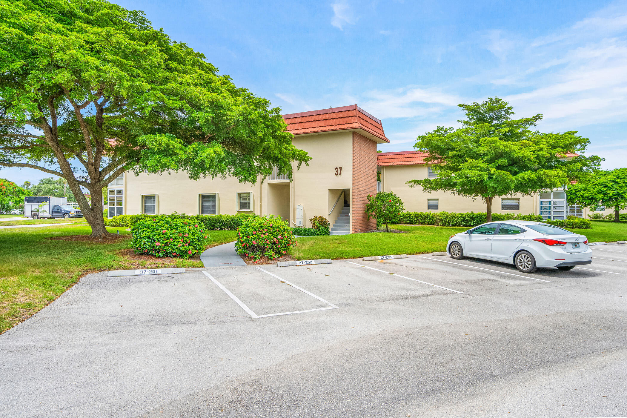 37 Pine Arbor Lane 107