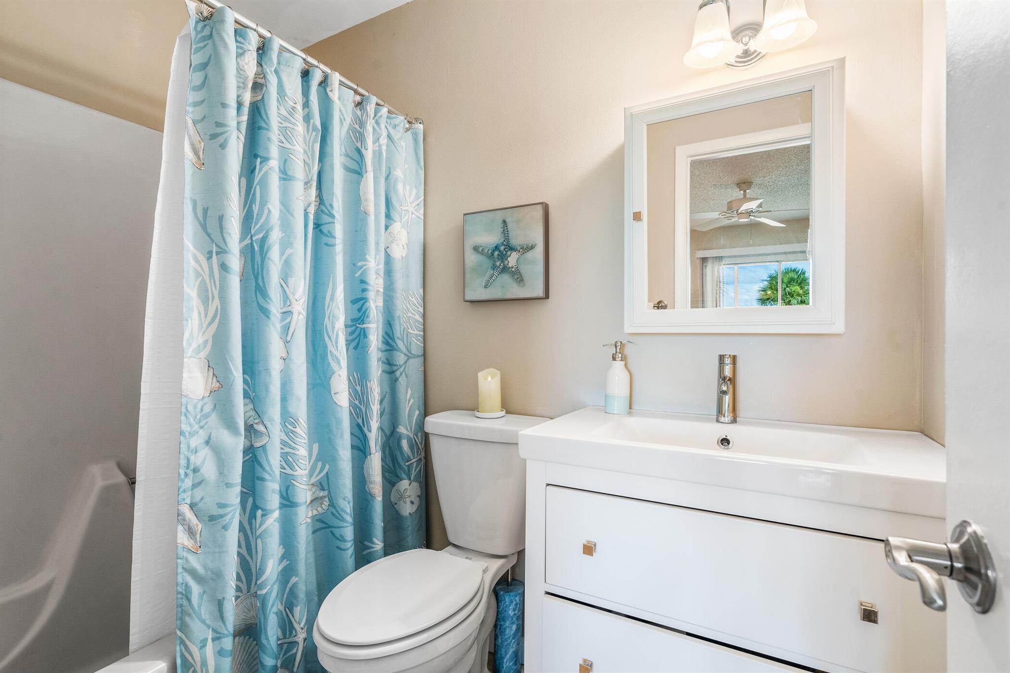 72 Royal Oak Drive 204