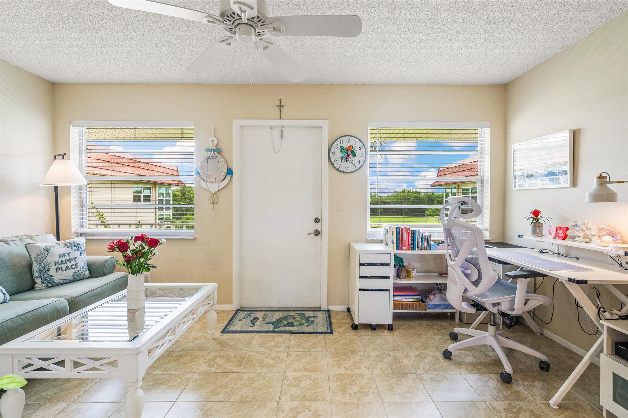 72 Royal Oak Drive 204