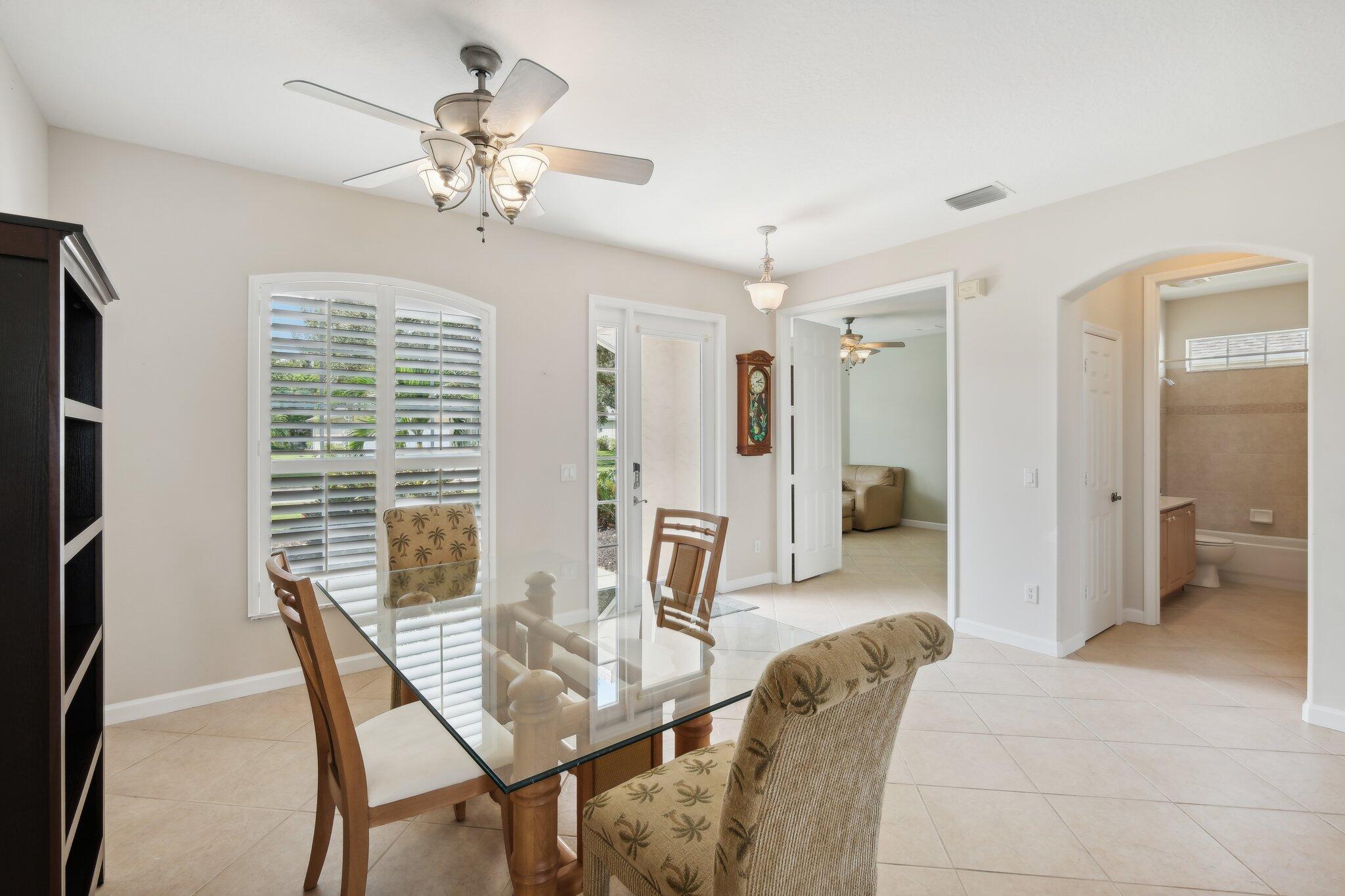 5450 E 1st Square SW