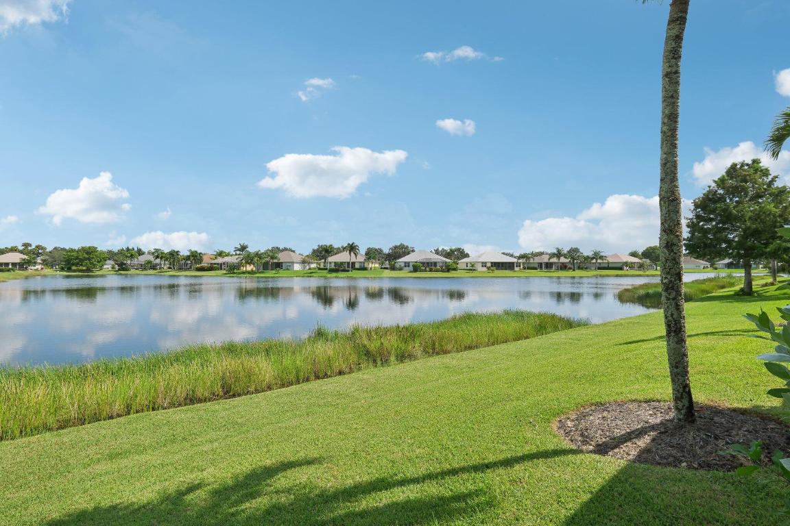 5450 E 1st Square SW