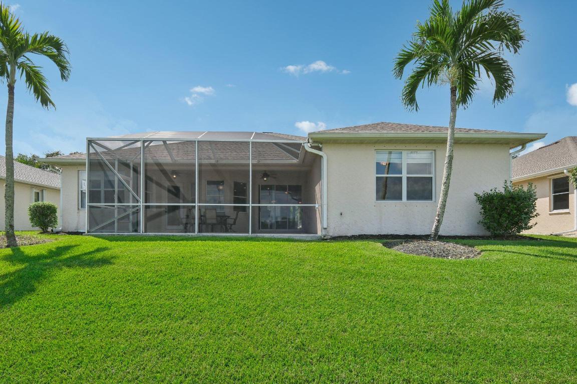 5450 E 1st Square SW