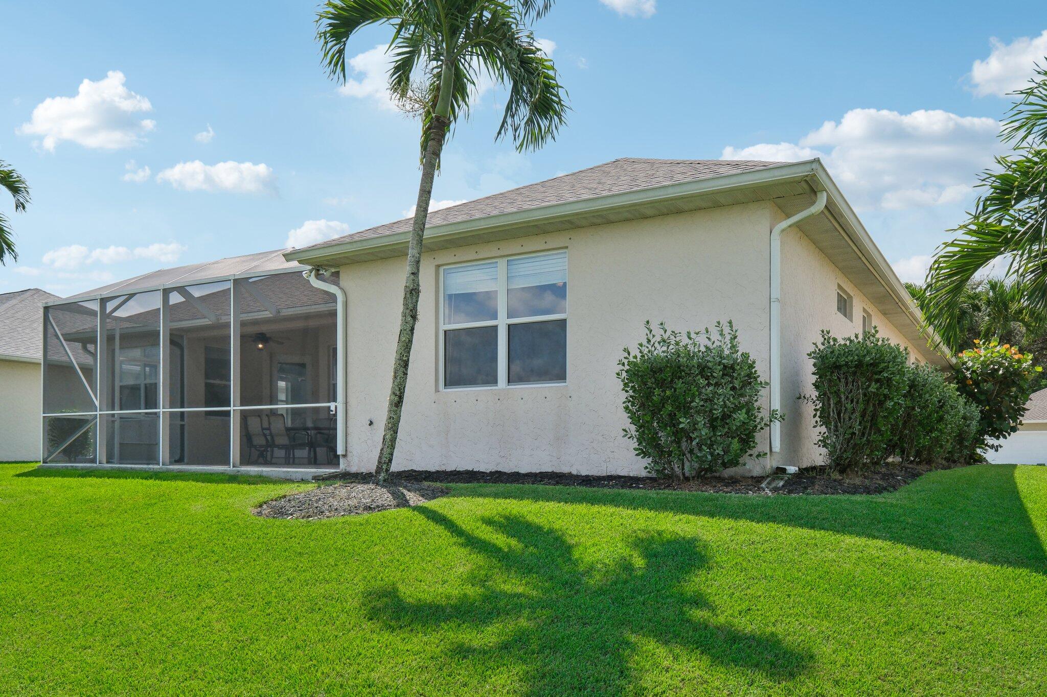 5450 E 1st Square SW