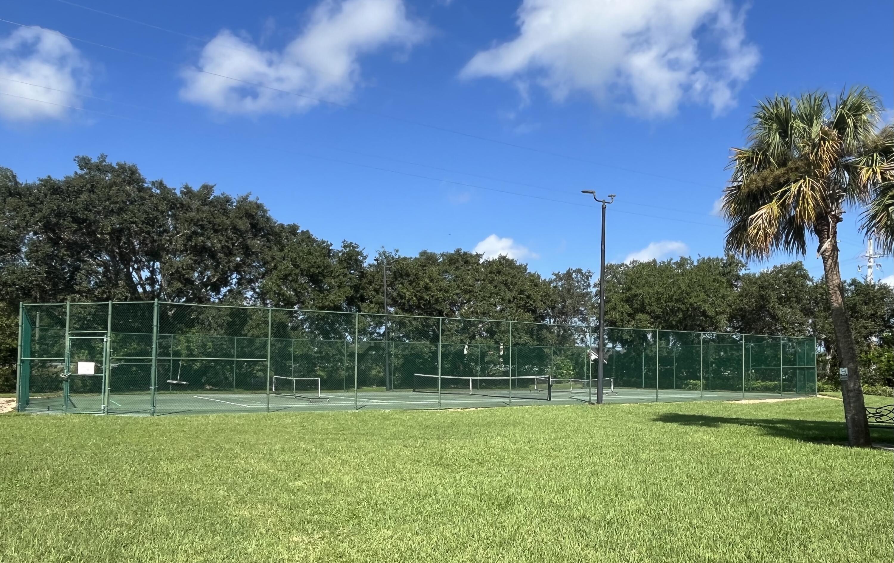 5450 E 1st Square SW