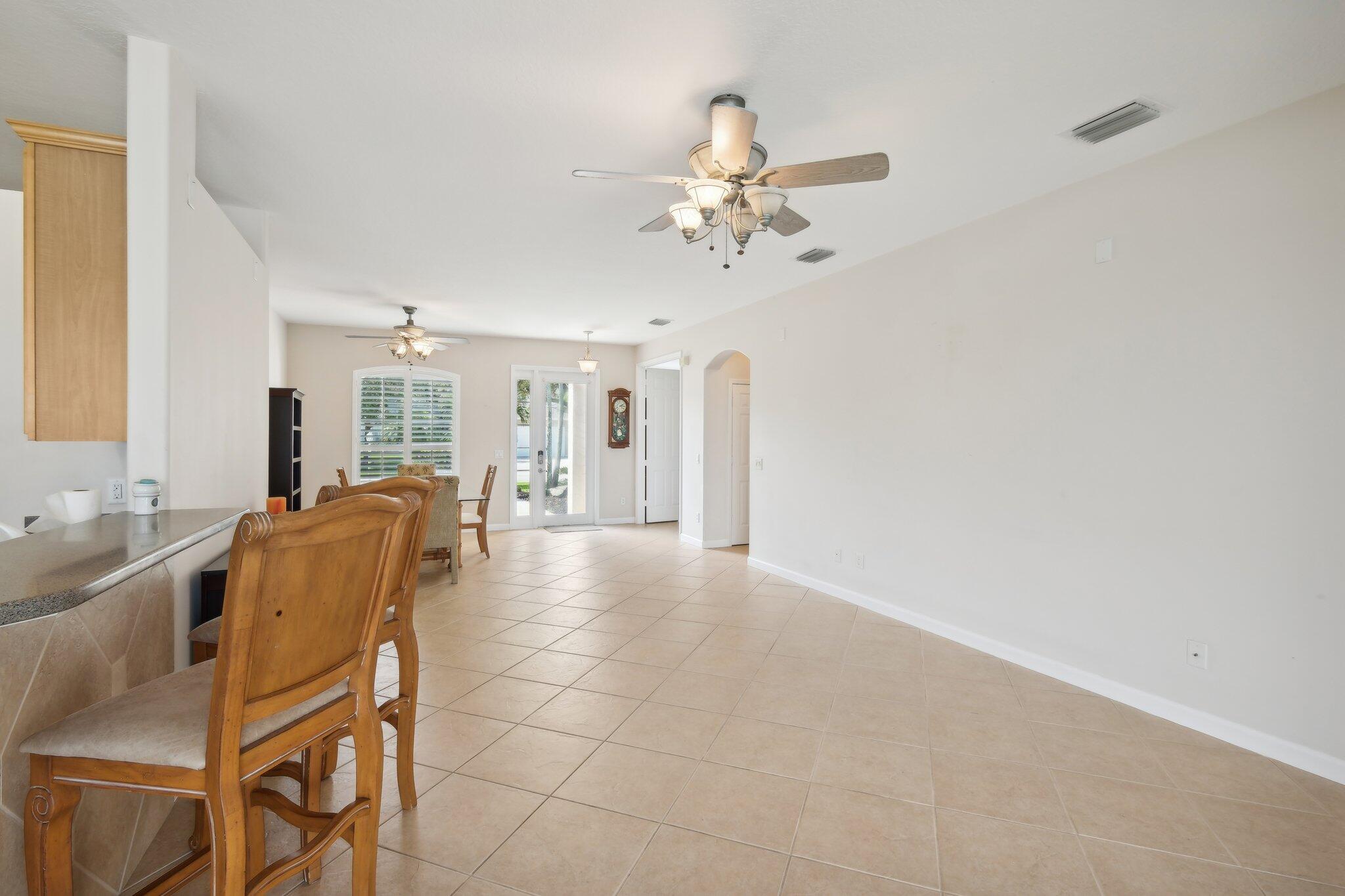 5450 E 1st Square SW