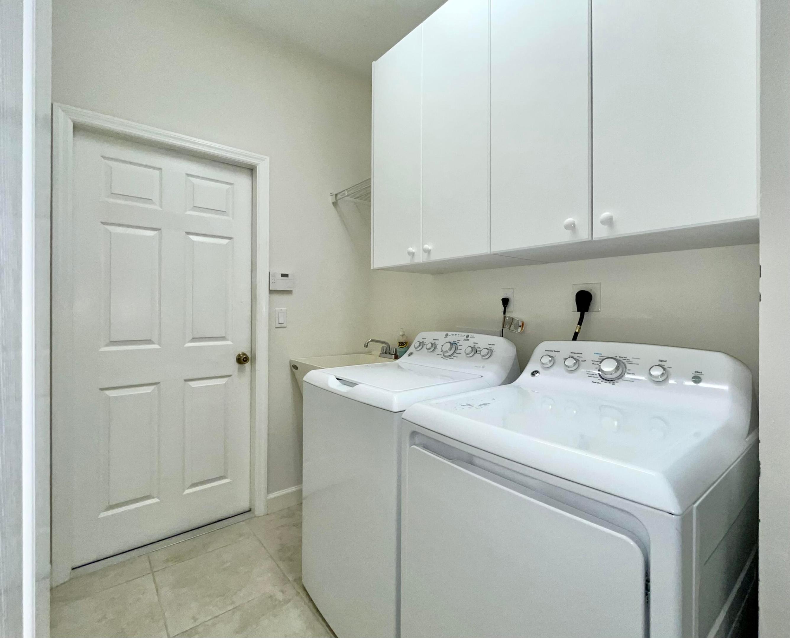 850 41st Court