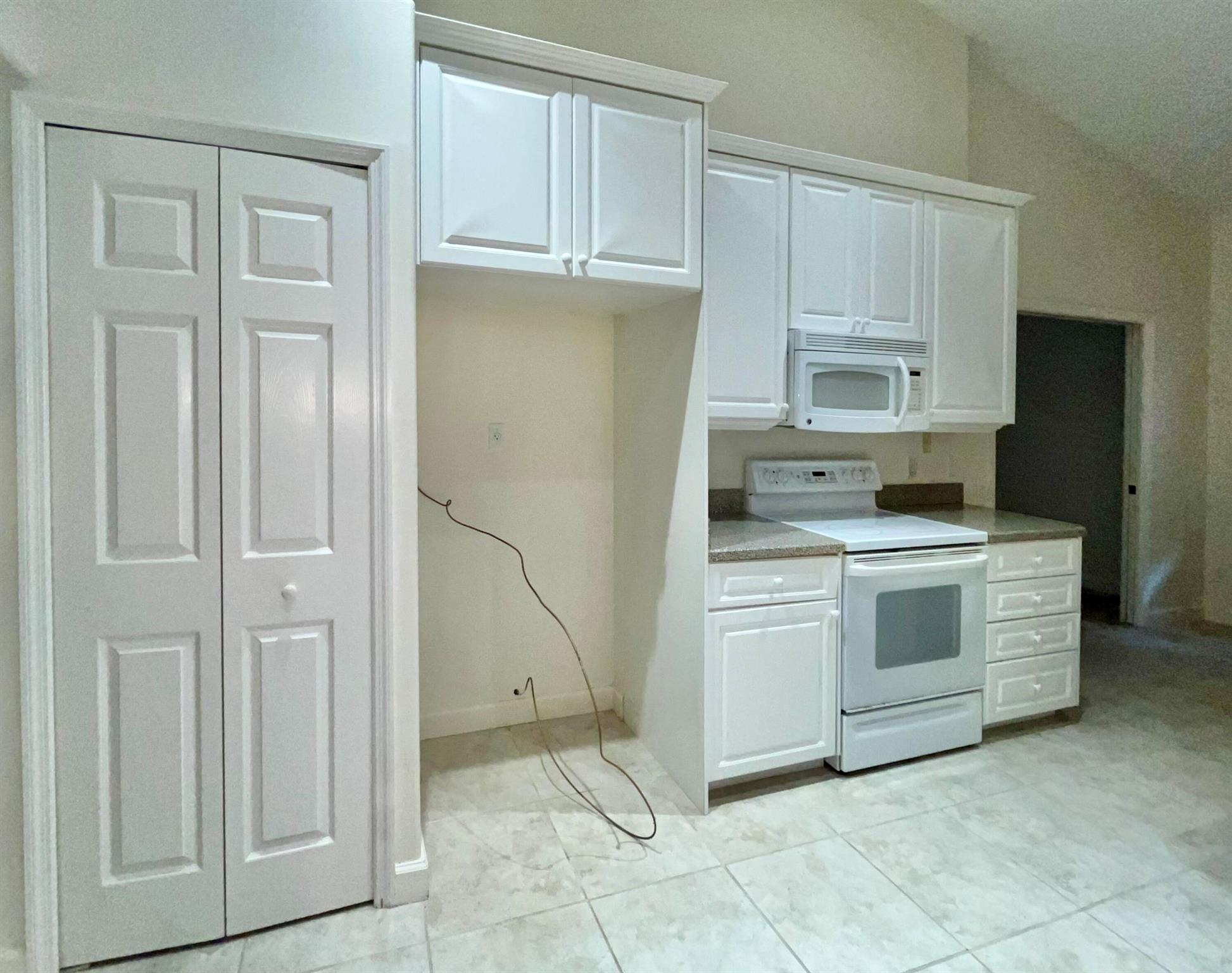 850 41st Court