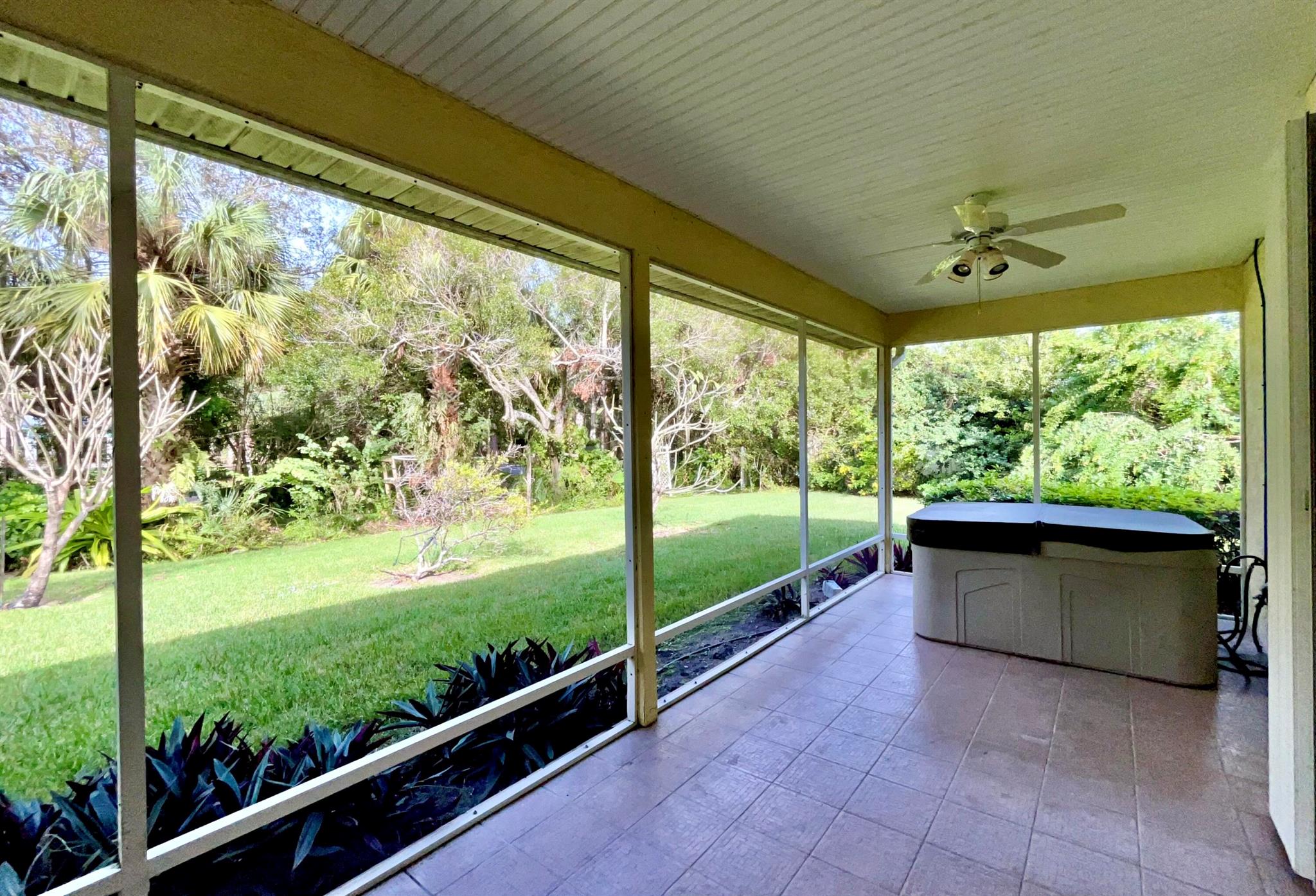 850 41st Court