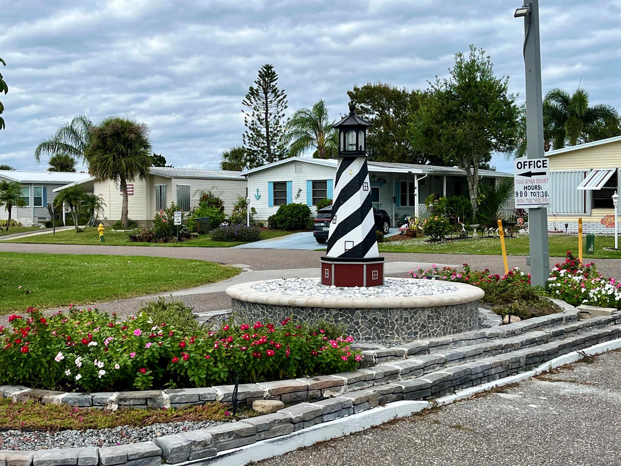 7556 Niantic Avenue W5