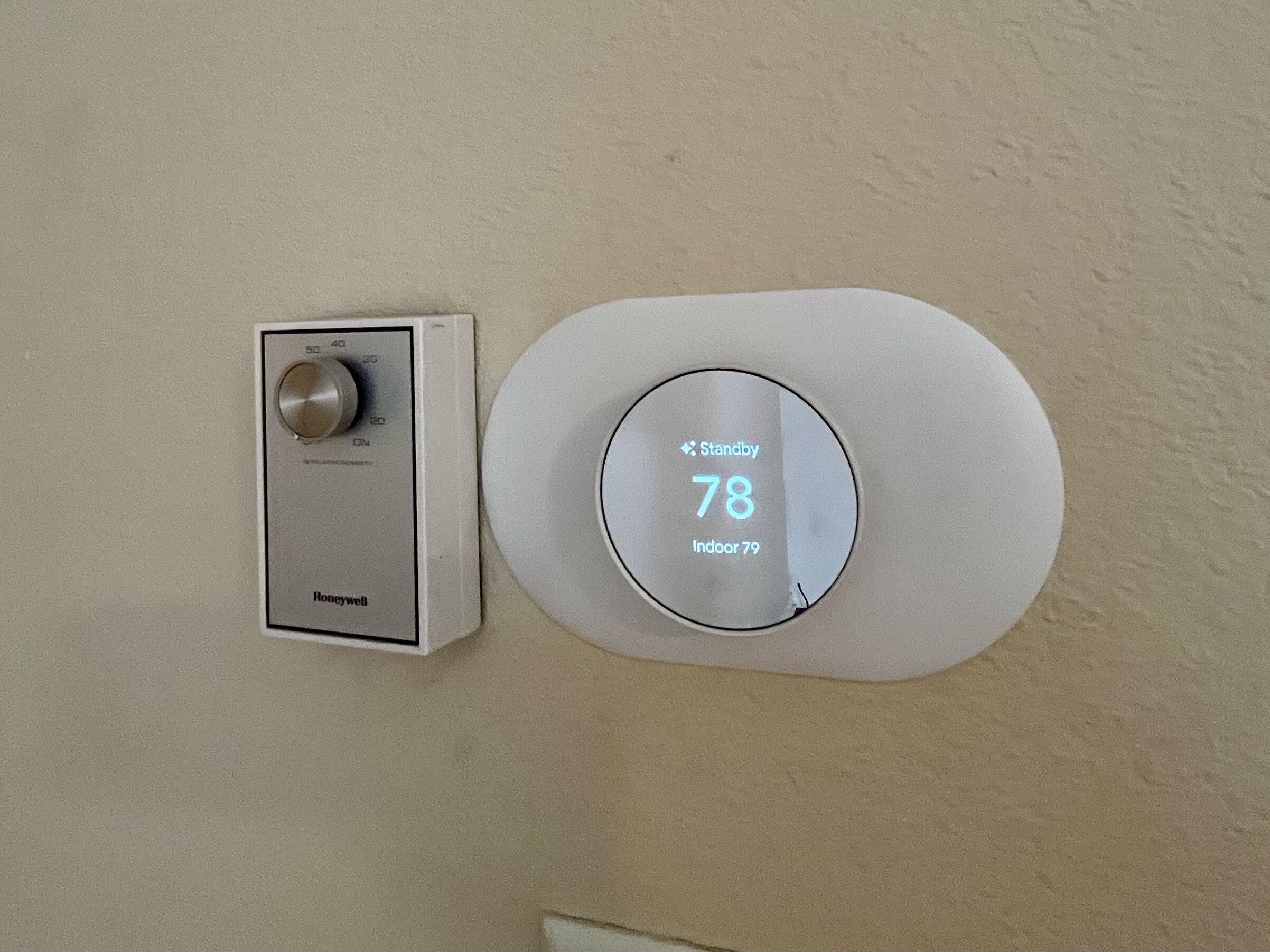 7556 Niantic Avenue W5