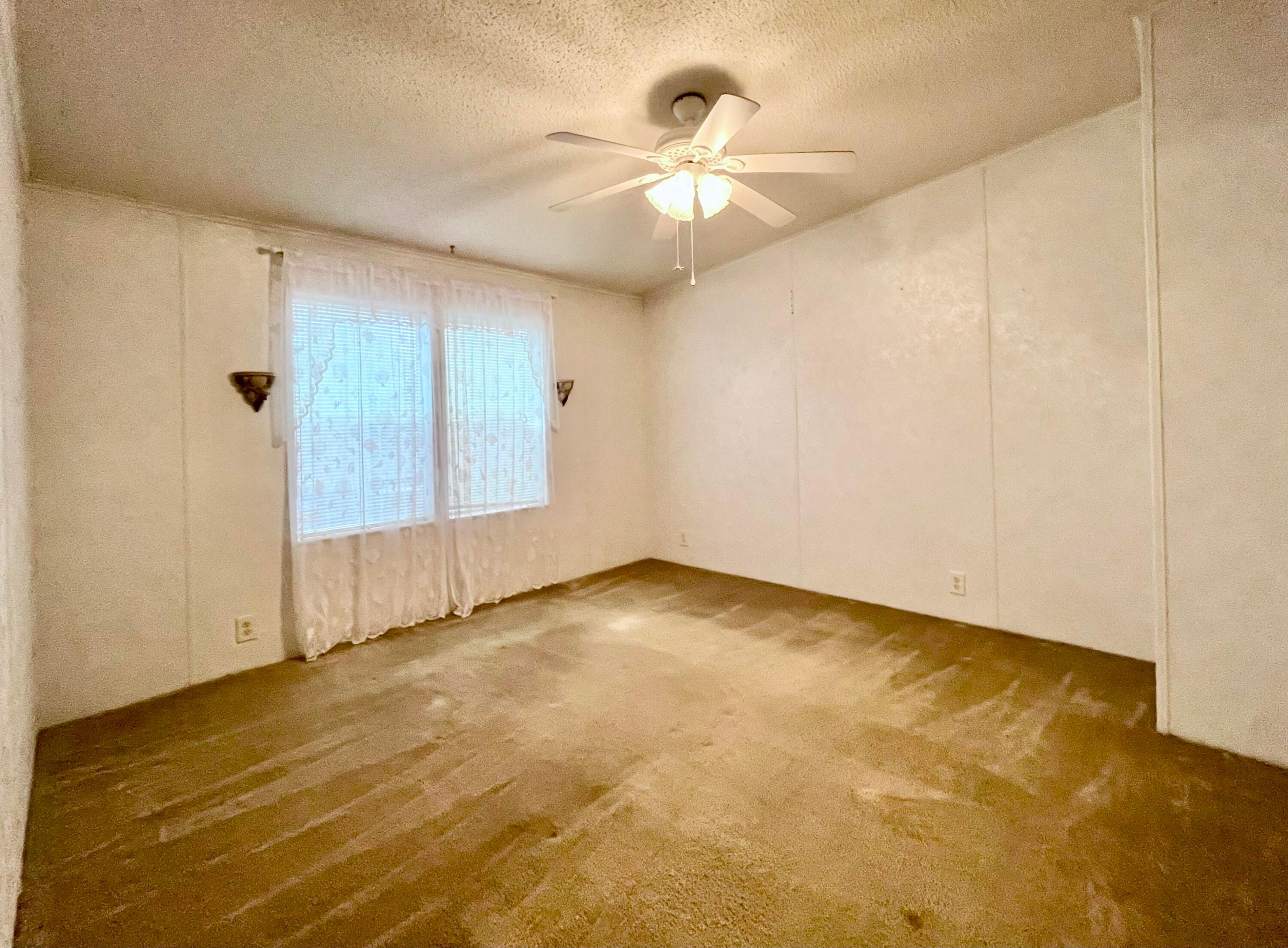 7556 Niantic Avenue W5