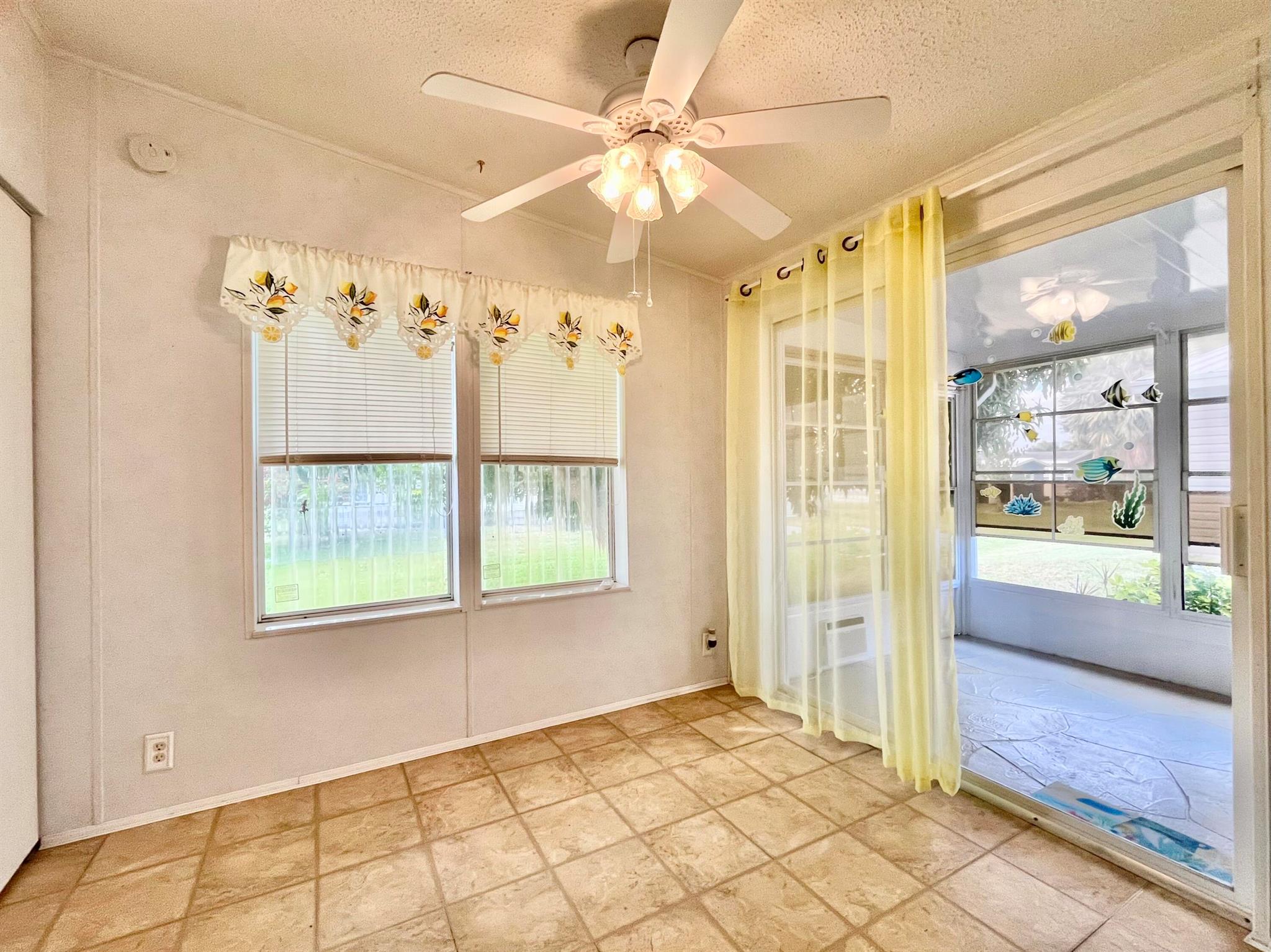 7556 Niantic Avenue W5