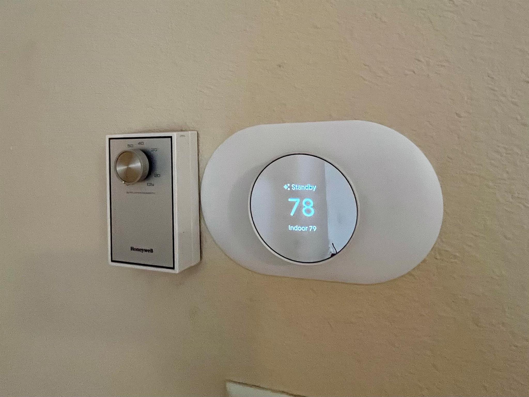 7556 Niantic Avenue W5