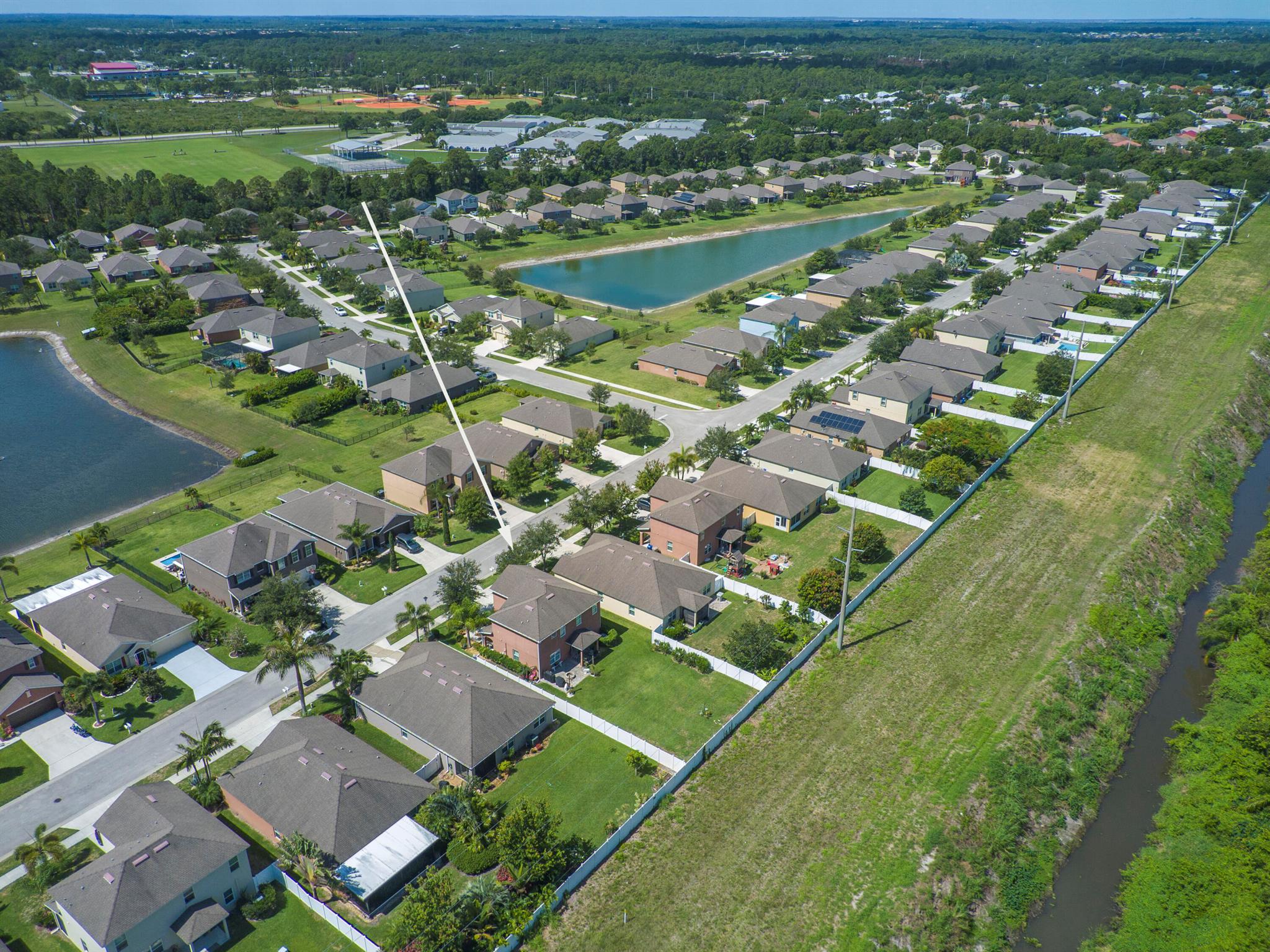 1547 Lexington Square SW