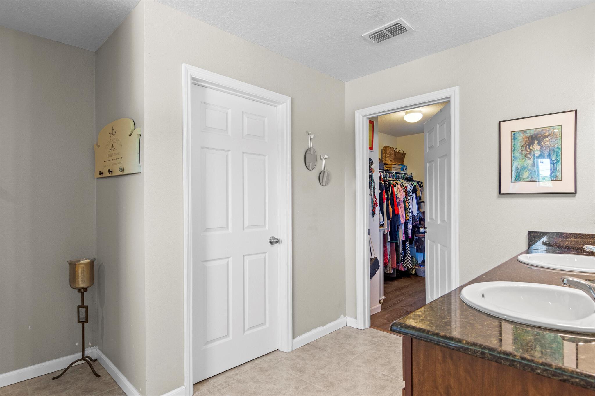 1547 Lexington Square SW