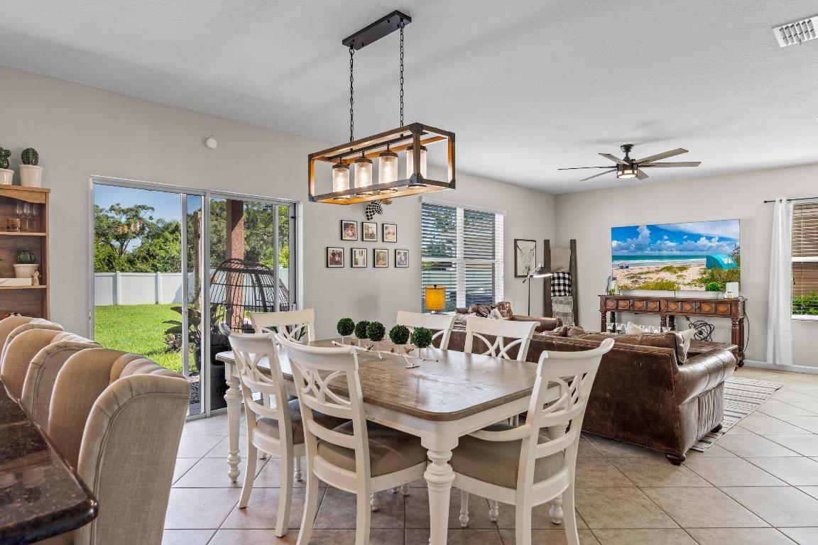 1547 Lexington Square SW