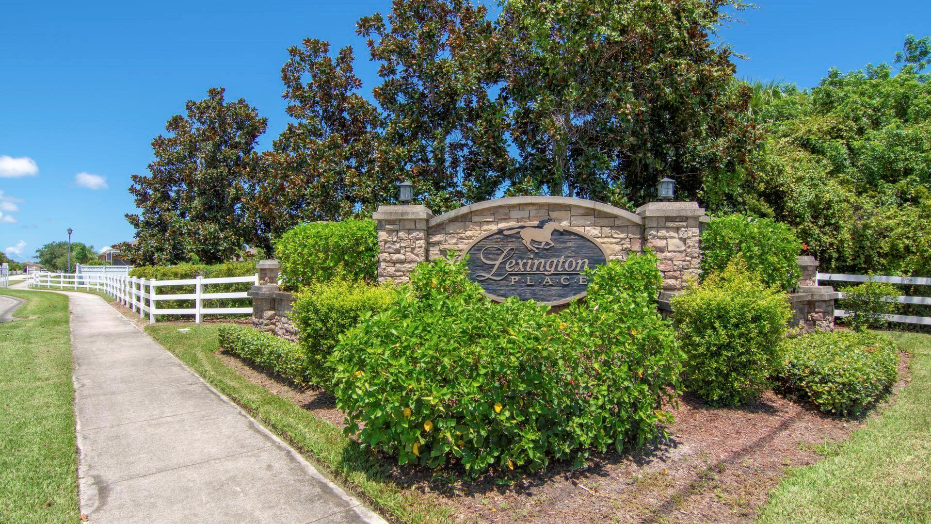 1547 Lexington Square SW