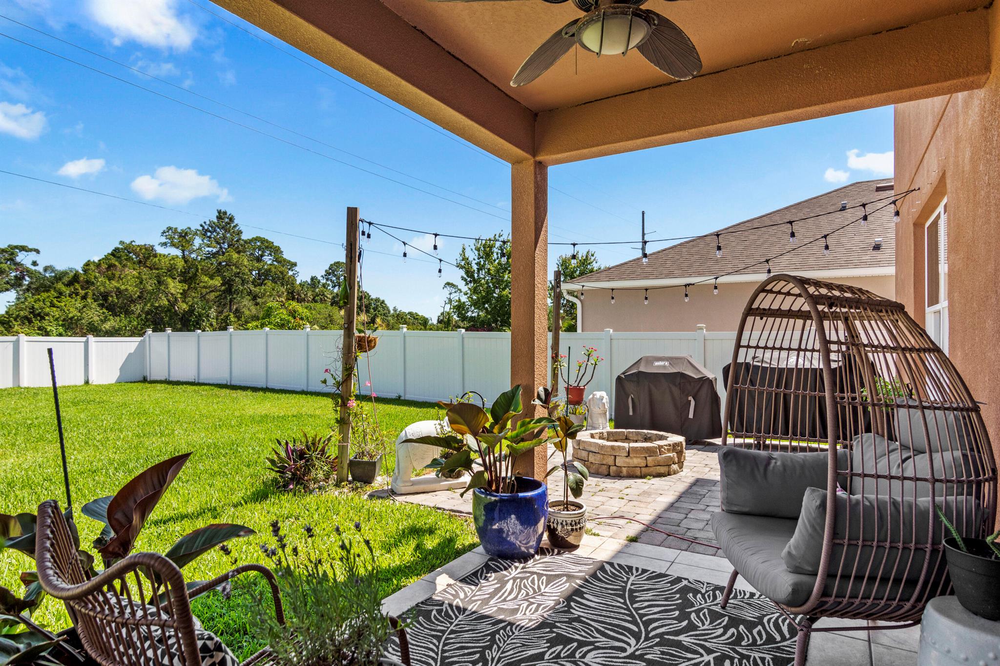 1547 Lexington Square SW