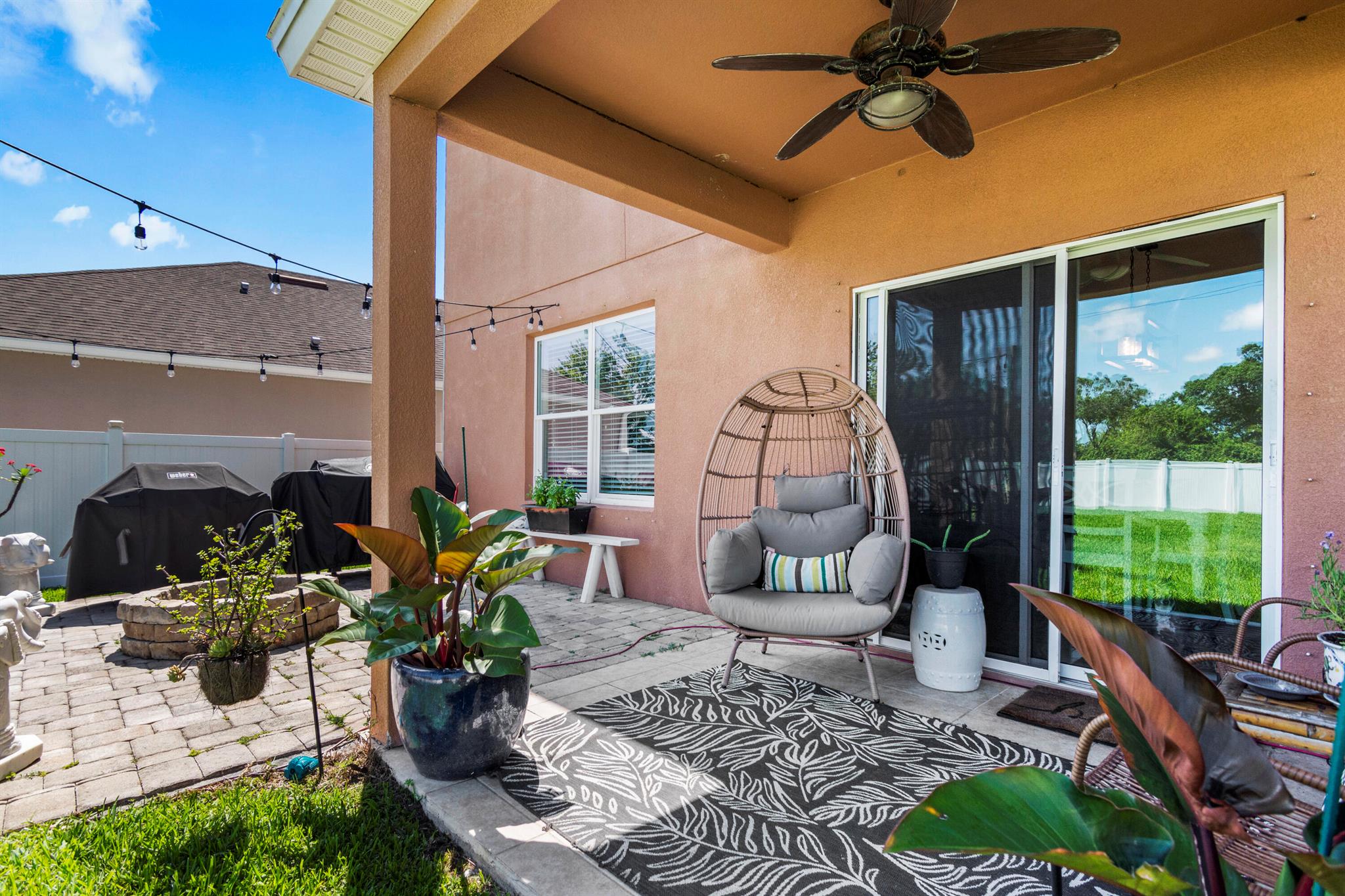 1547 Lexington Square SW