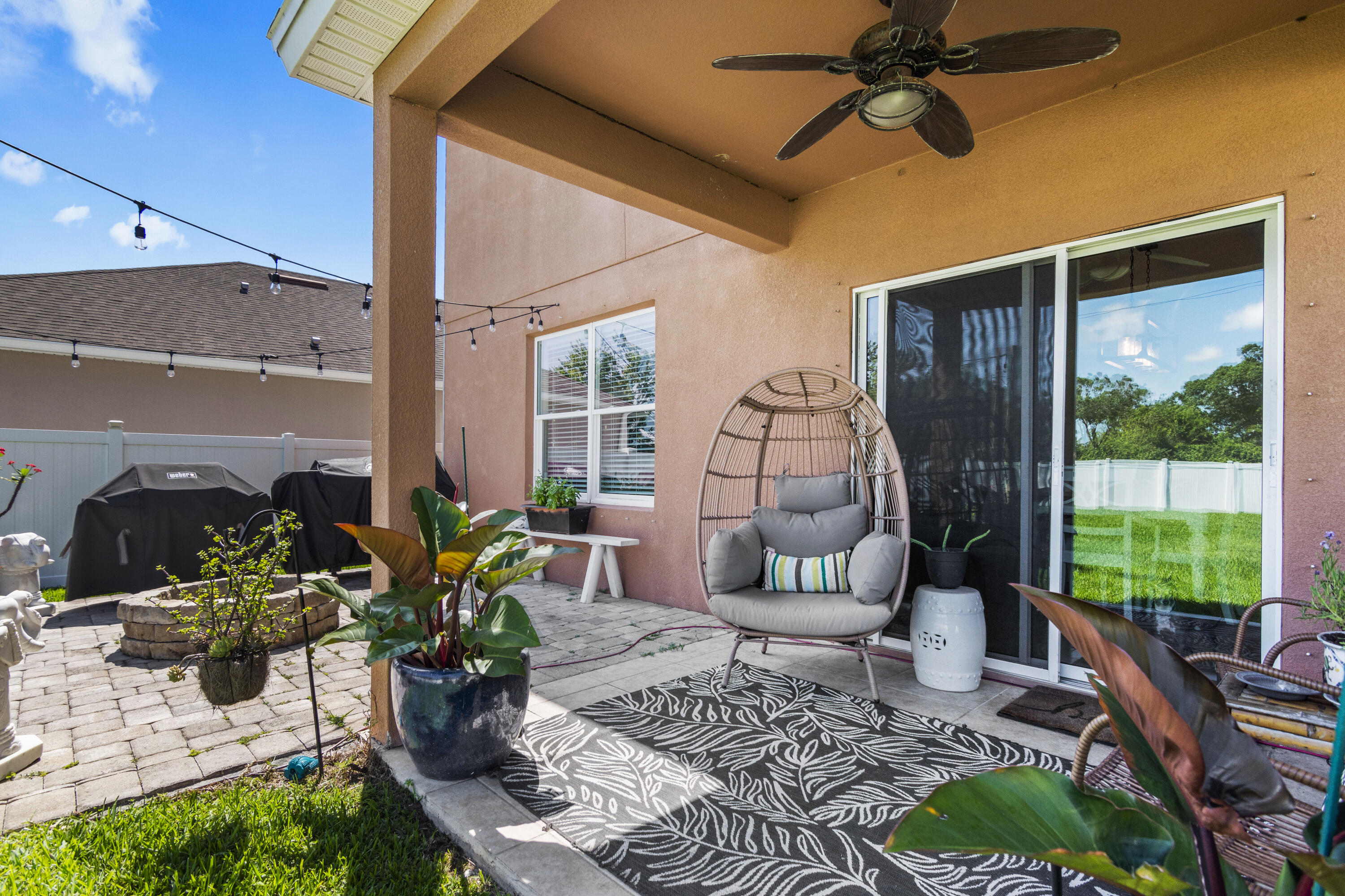 1547 Lexington Square SW