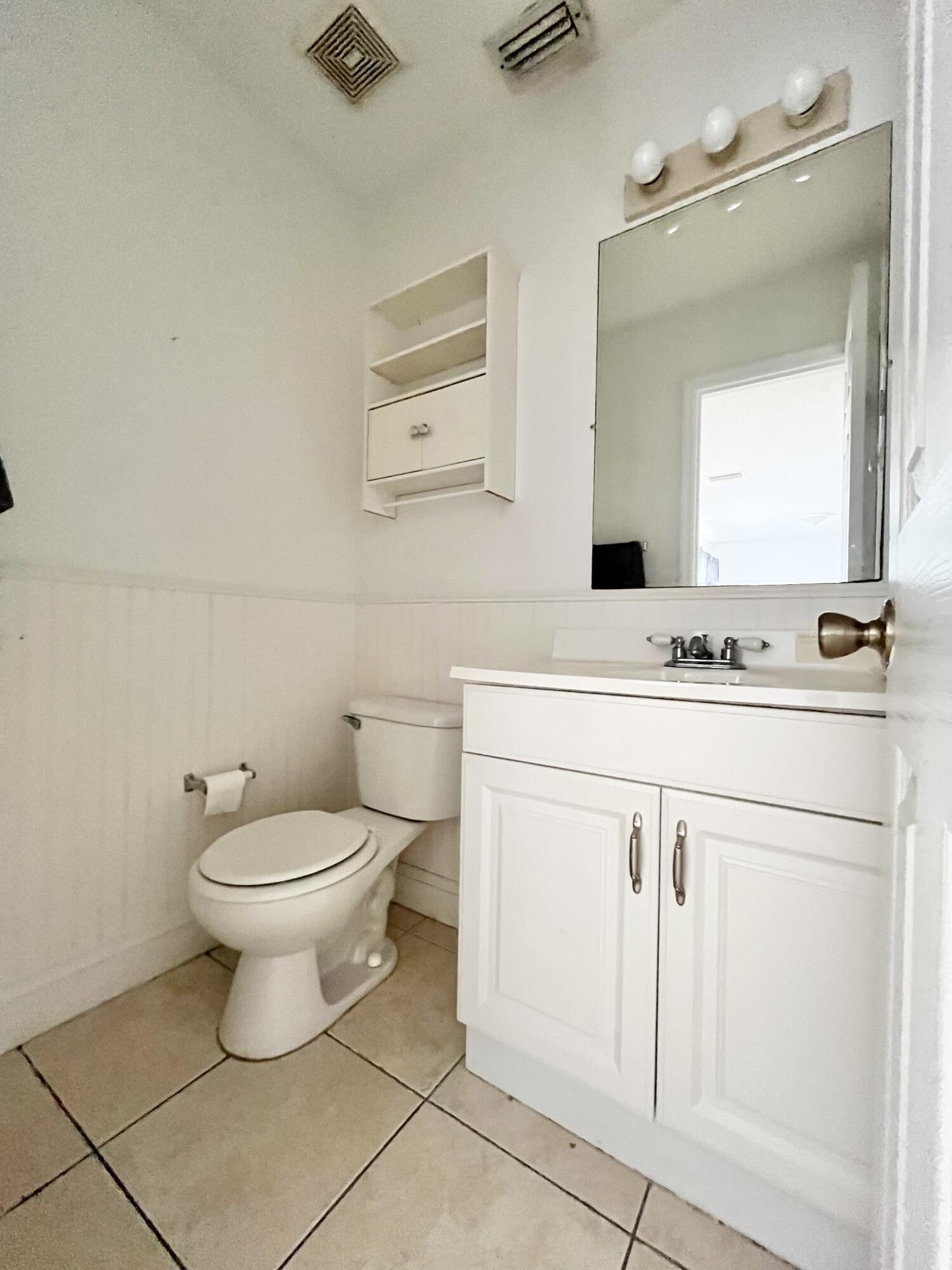 2010 Vero South Circle SW 3