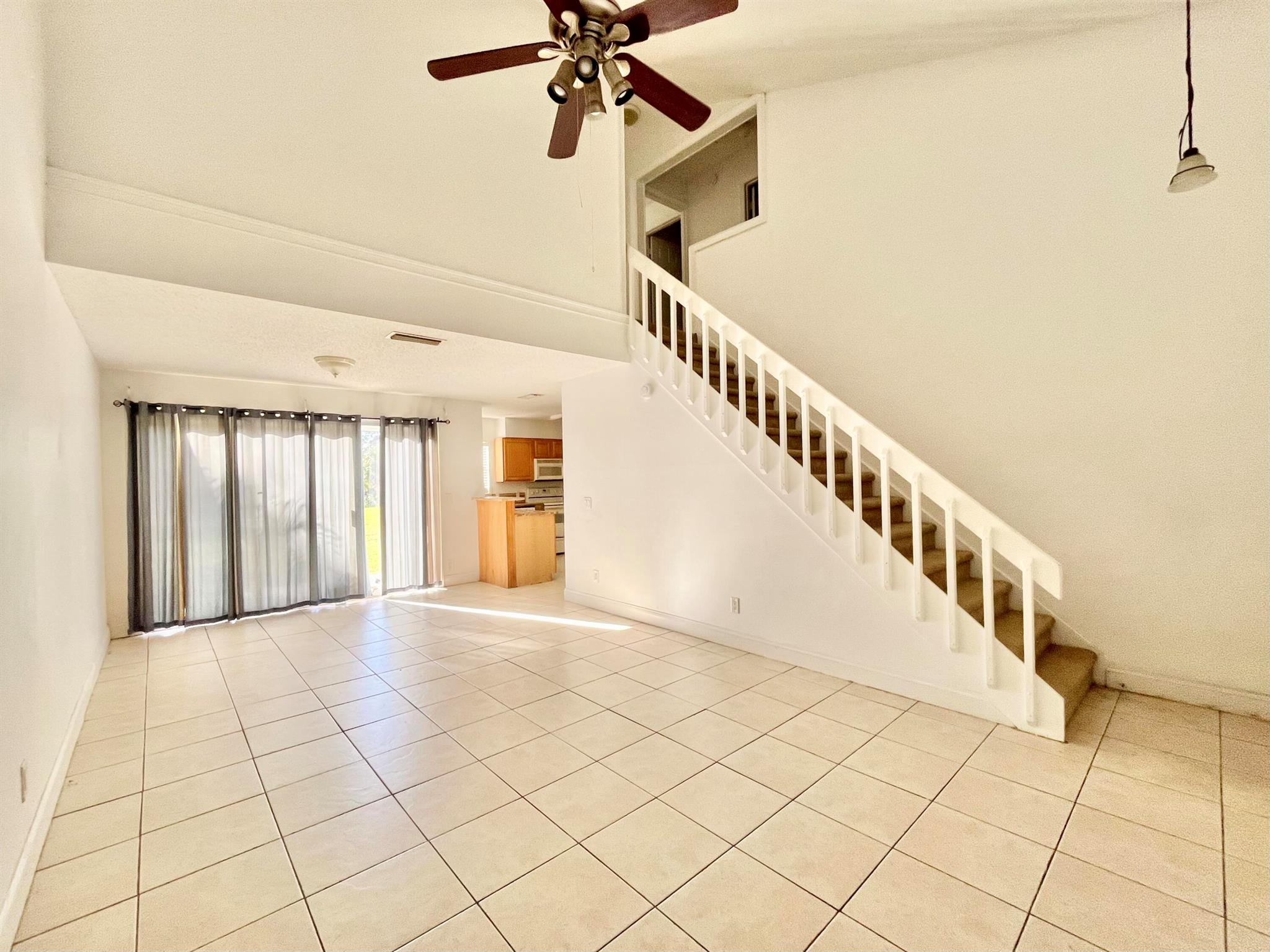 2010 Vero South Circle SW 3